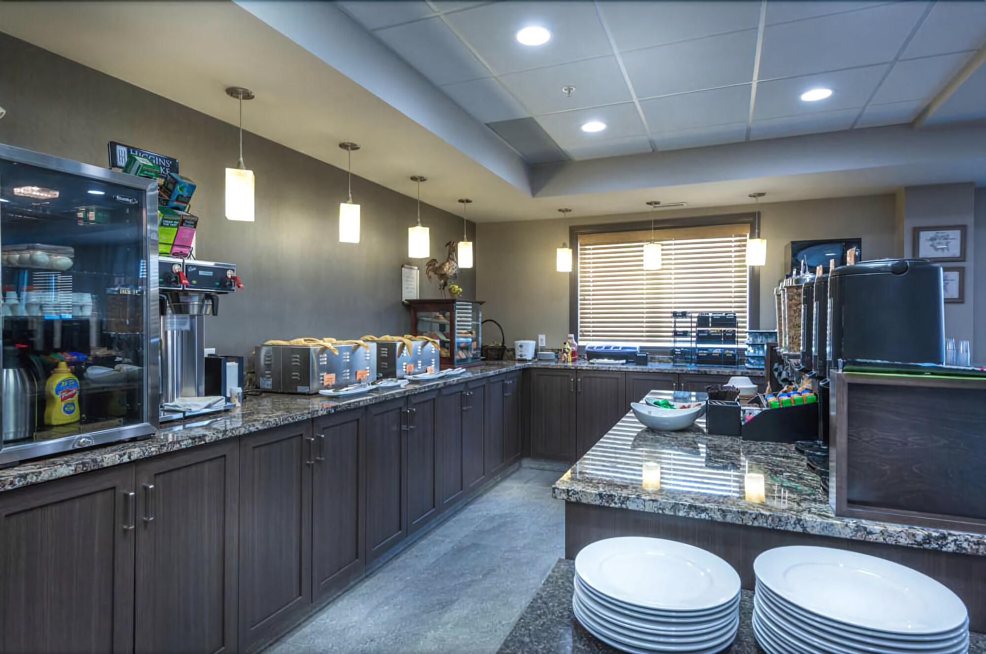 Timber Ridge Inn And Suites