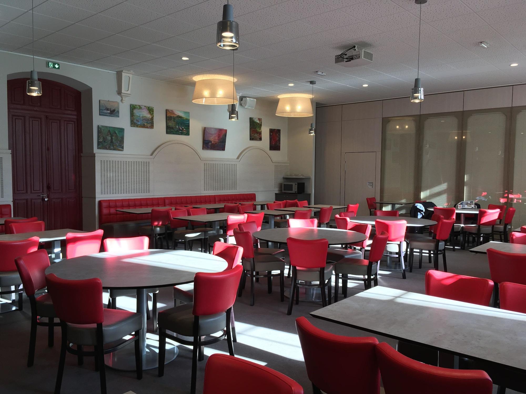 Espace Montcalm