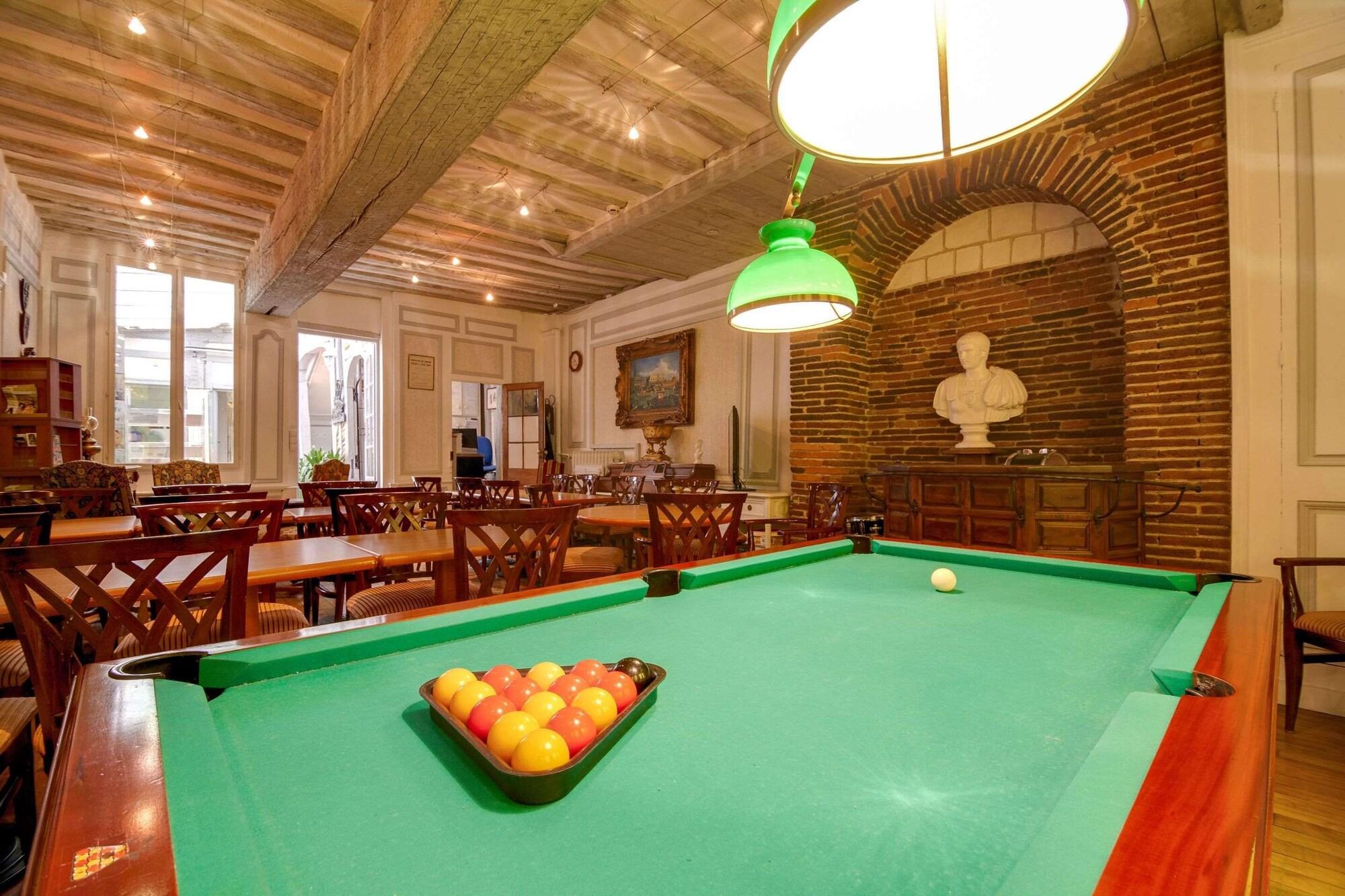 Brit Hotel Les Comtes de Champagne by null