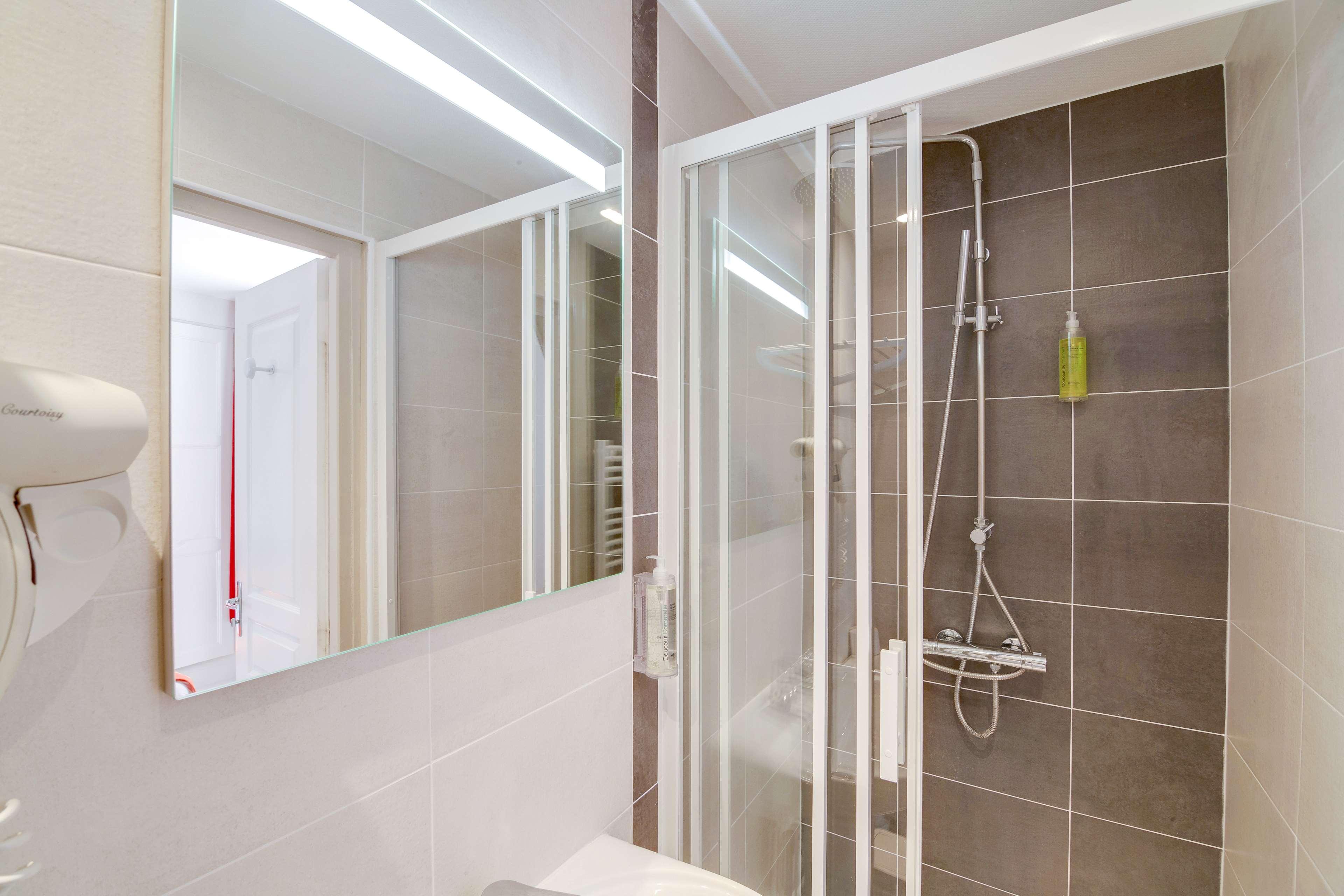 Brit Hotel Les Comtes de Champagne by null