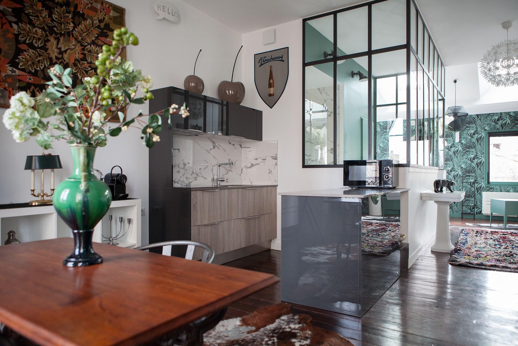 Une Chambre Chez Dupont