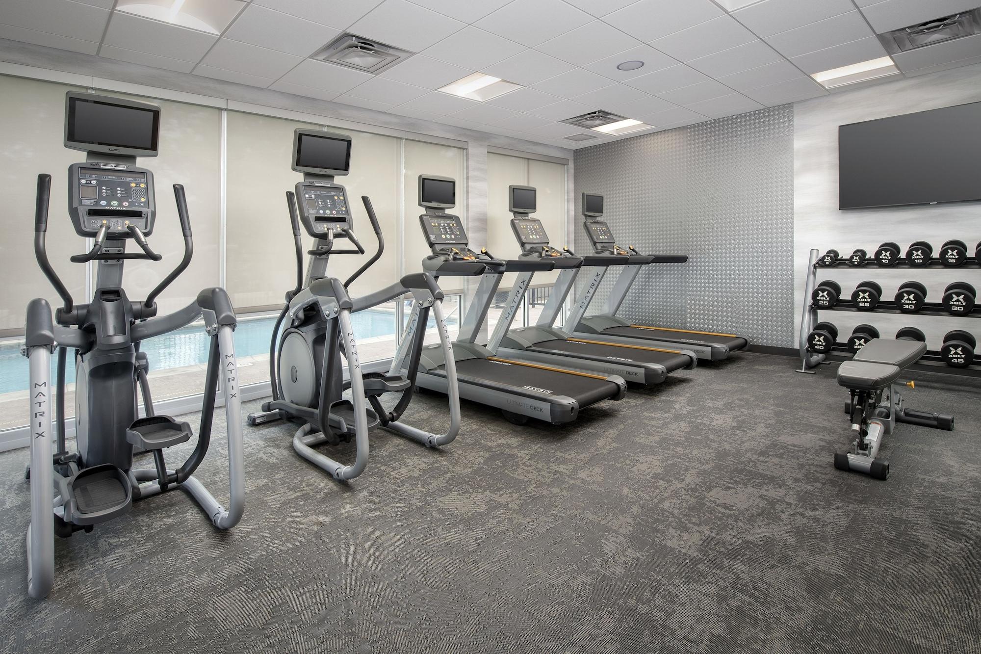 Fairfield Inn & Suites by Marriott Knoxville Lenoi