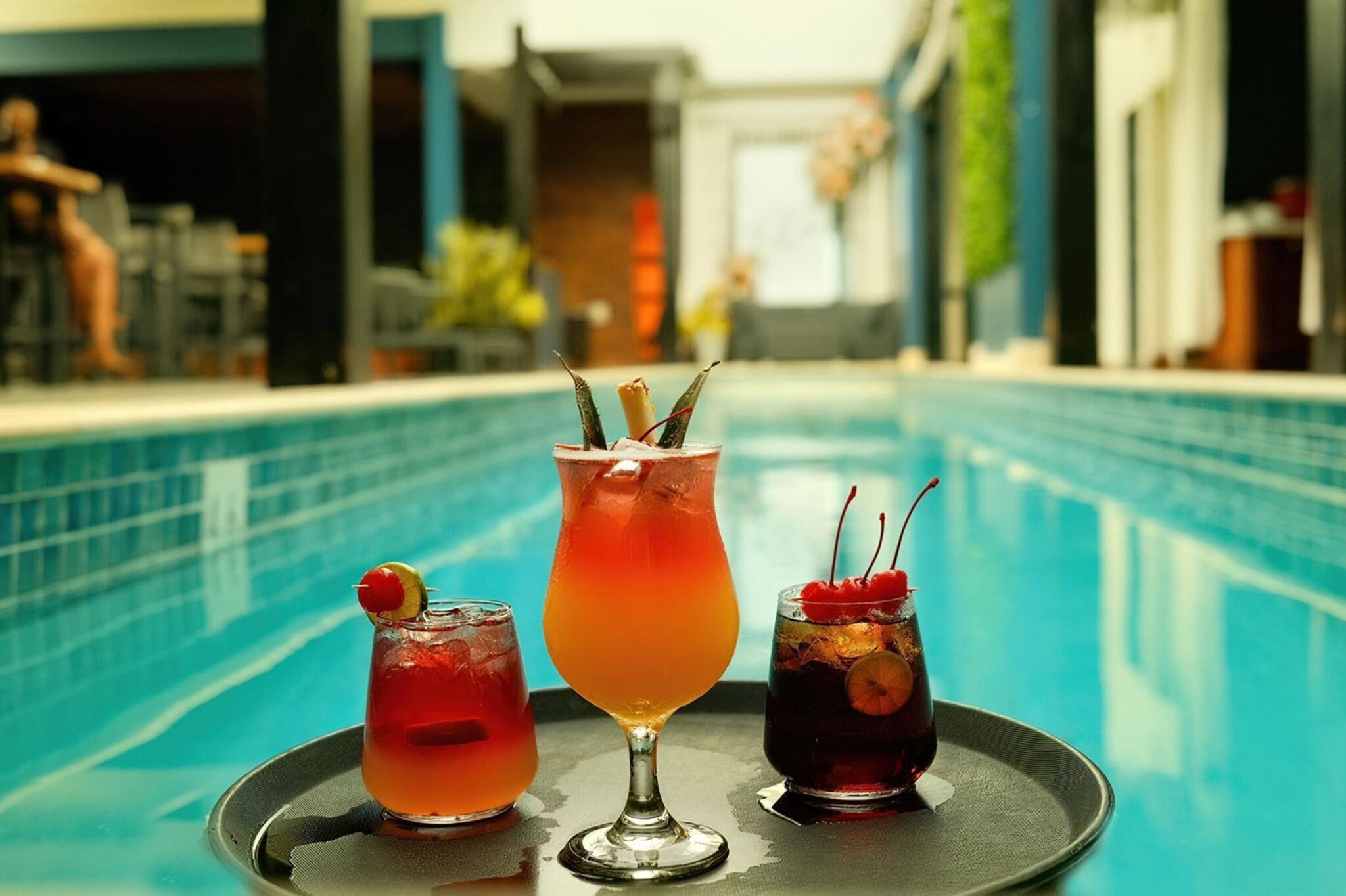 R Hotel Kingston by null