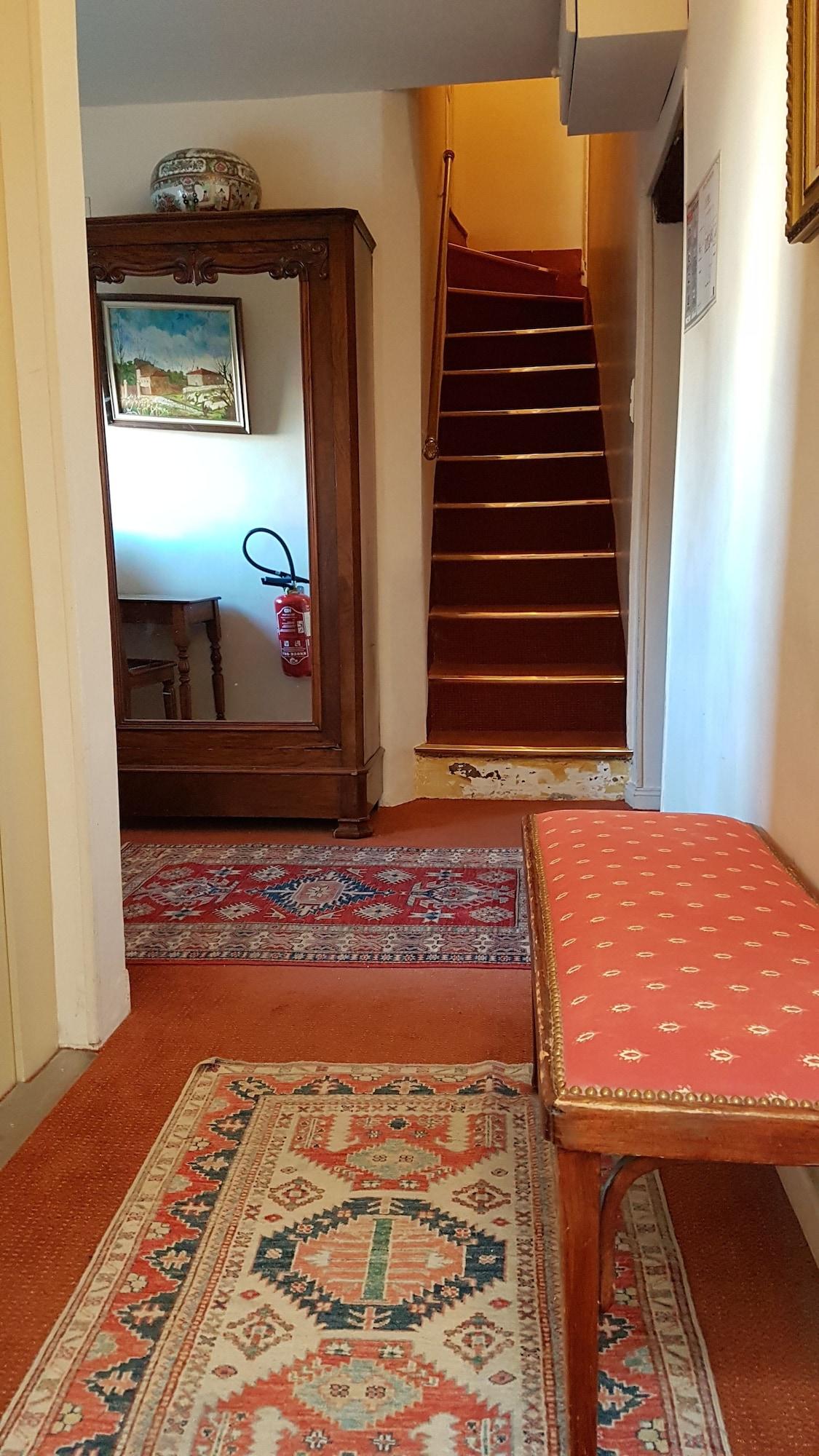 Hôtel Cardinal by null