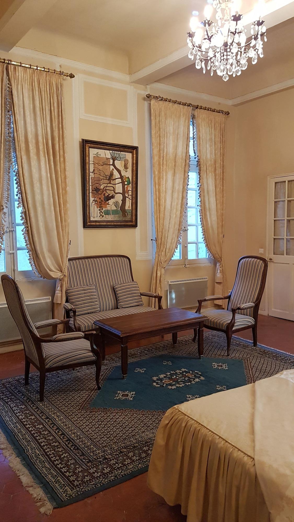 Hôtel Cardinal by null