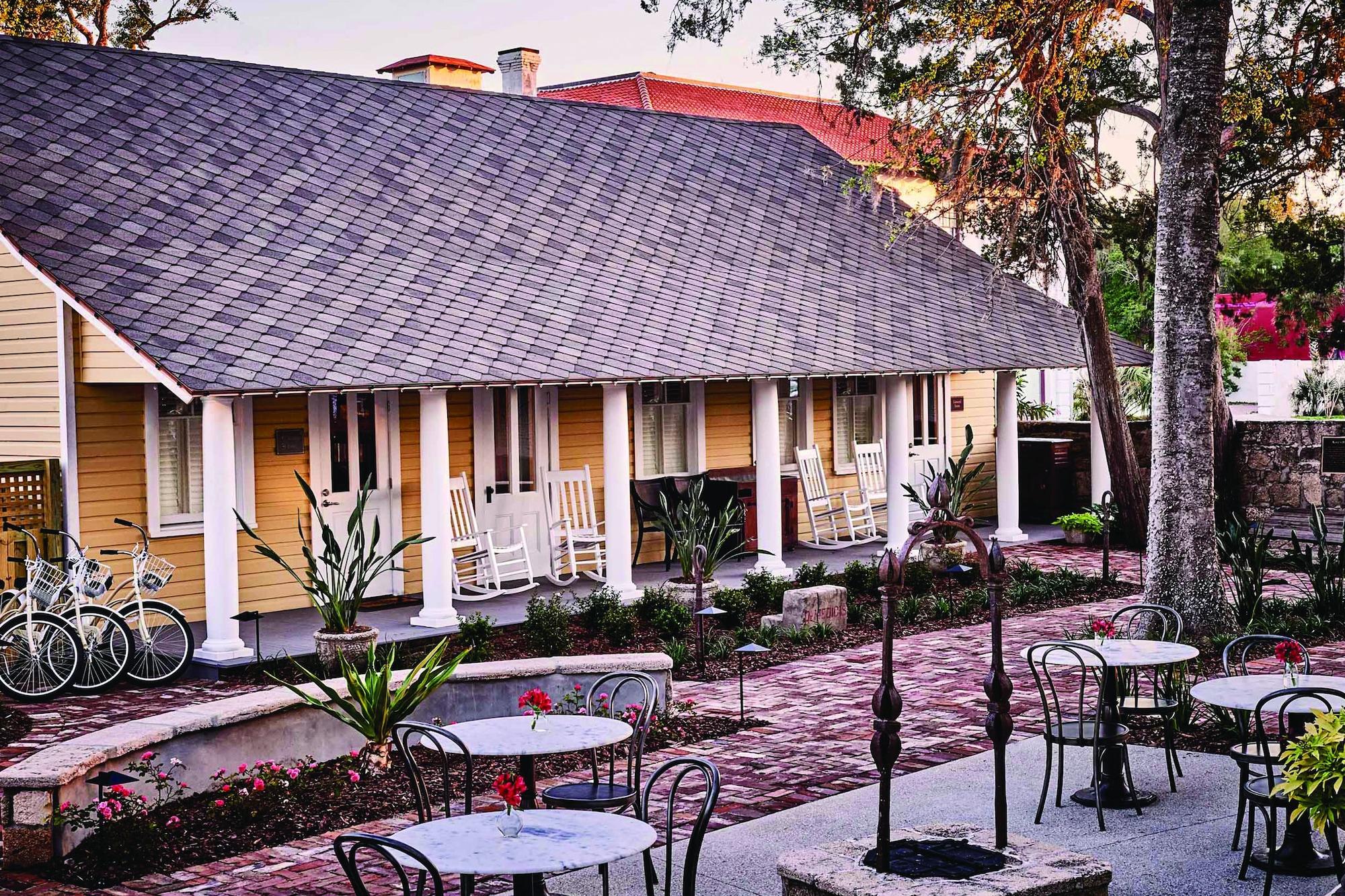 The Collector Inn (Adults Only)
