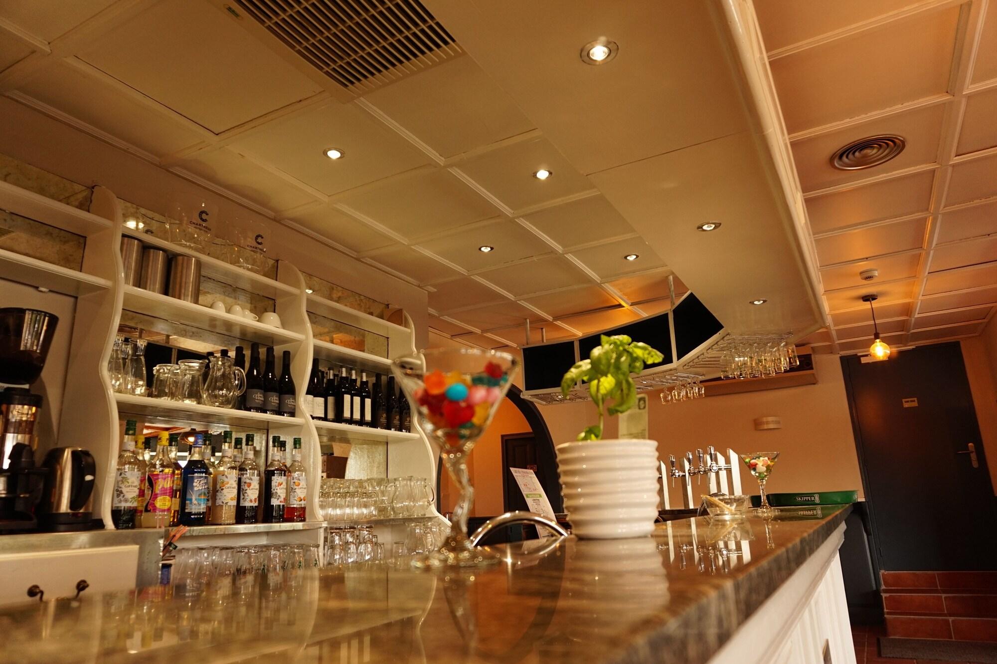 Hôtel Le Bistrot D'orange