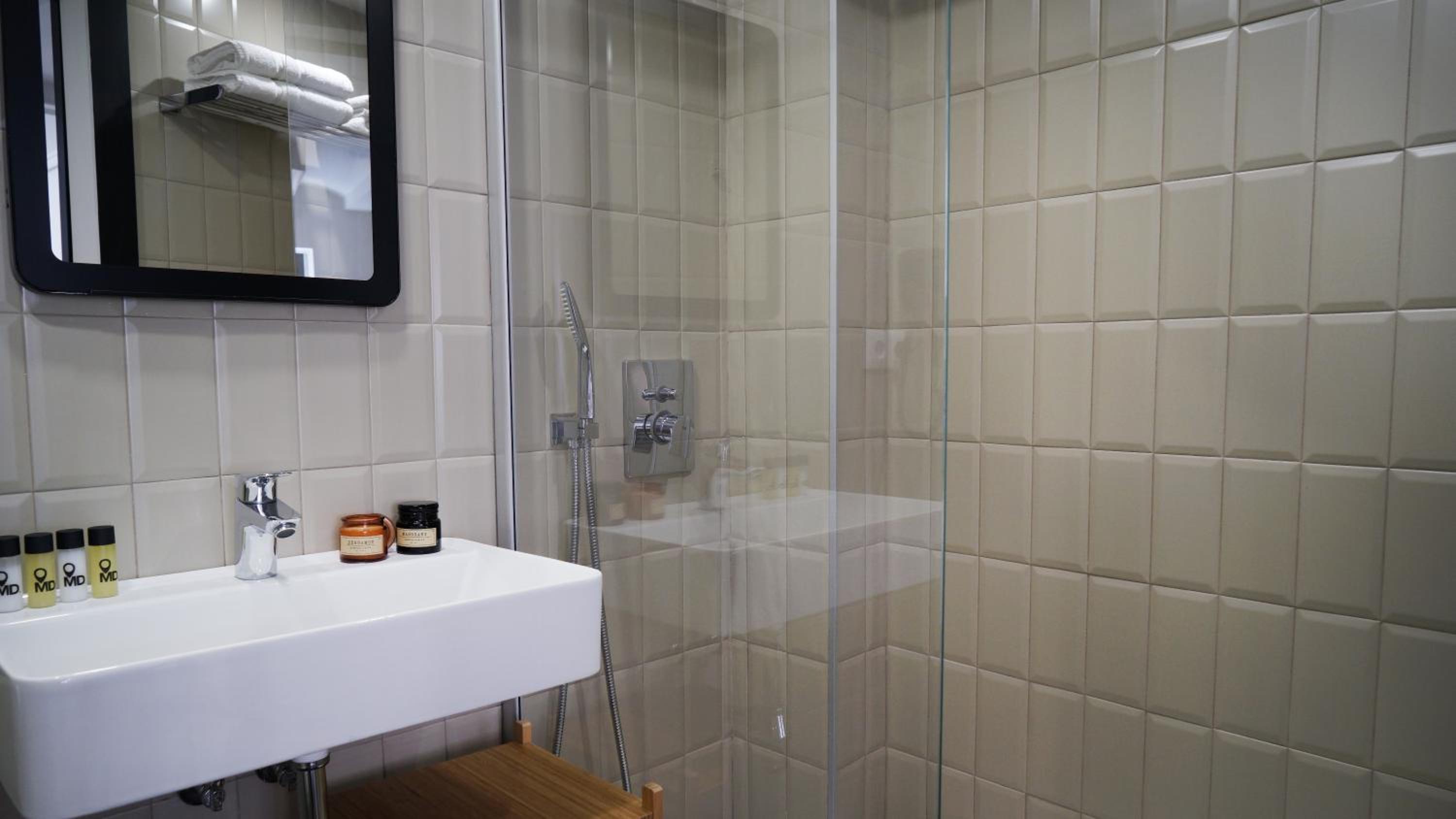 Md Design Hotel Portal Del Real