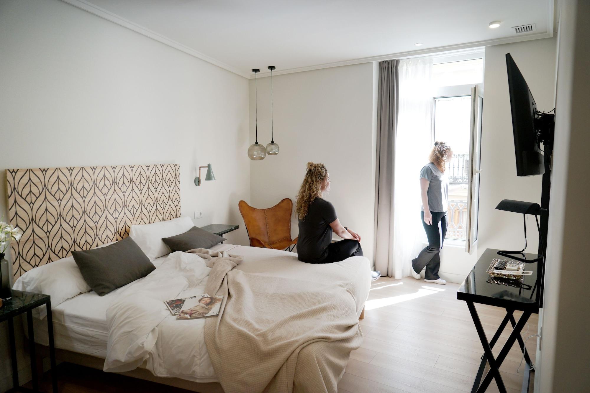 MD DESIGN HOTEL - Portal del Real by null