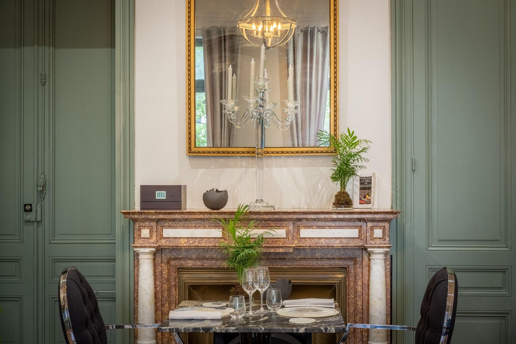 Hotel Le Palais Gallien by null