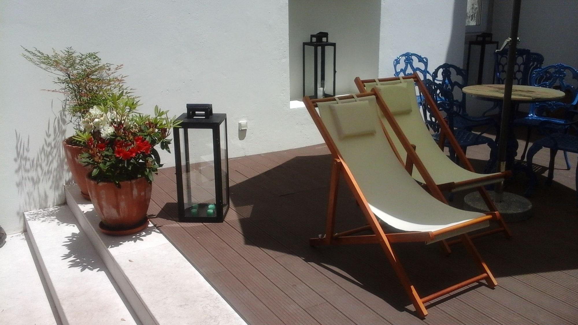 Alma Moura Lisbon Residences by null