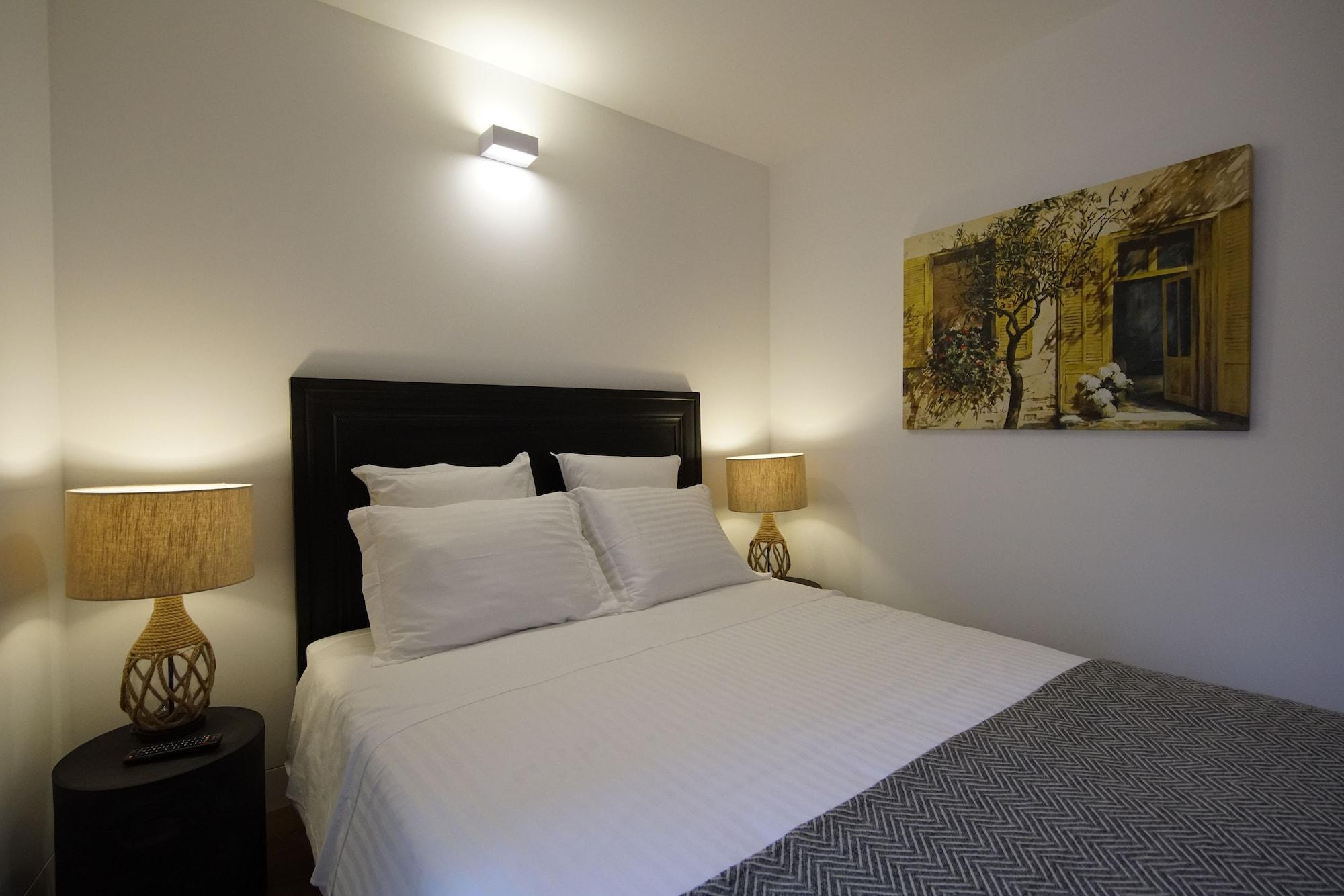 Alma Moura Lisbon Residences by null