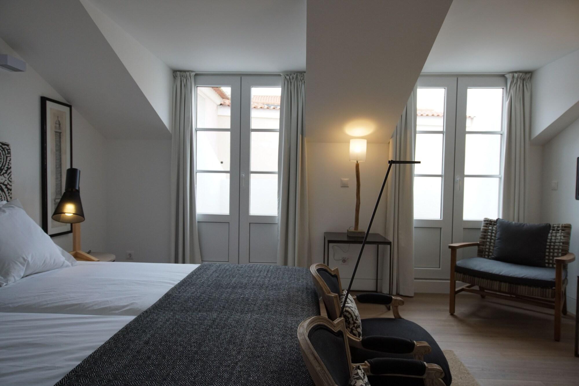 Alma Moura Lisbon Residences by null