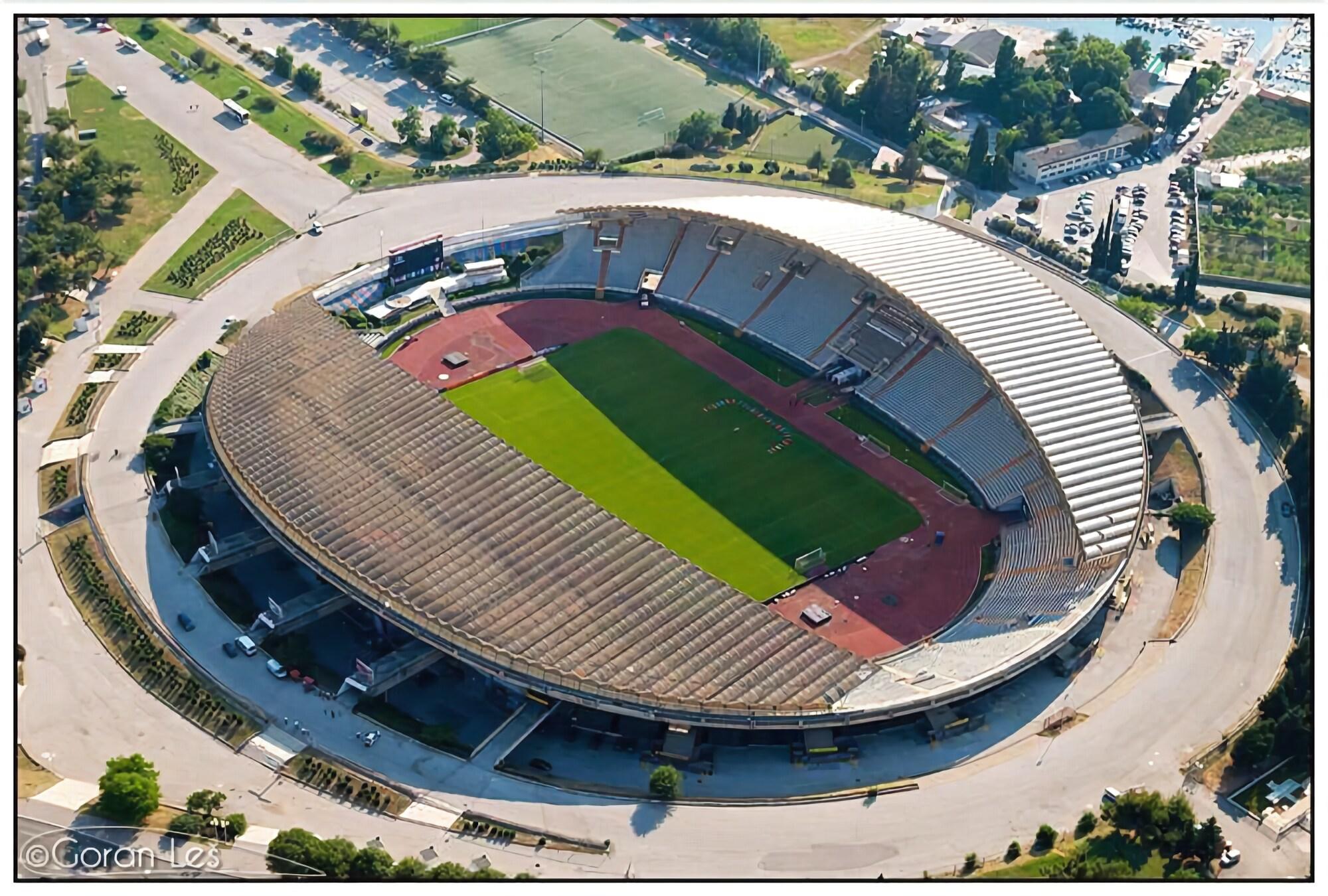 Beachfront Apartmants Zanic - photo