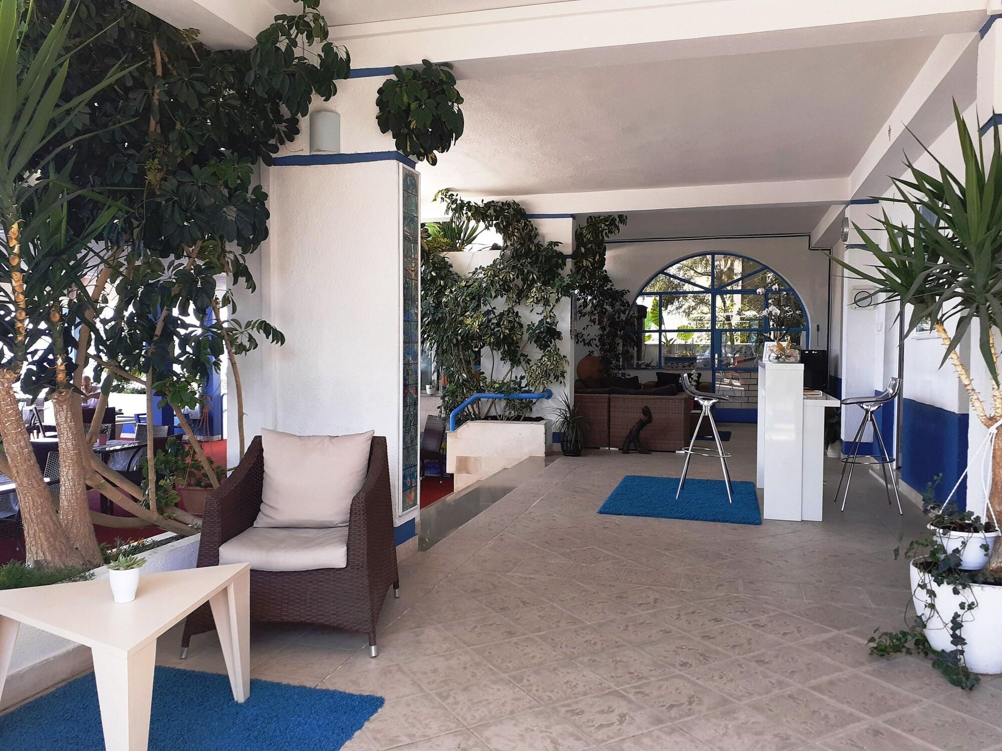 Beachfront Apartmants Zanic - photo