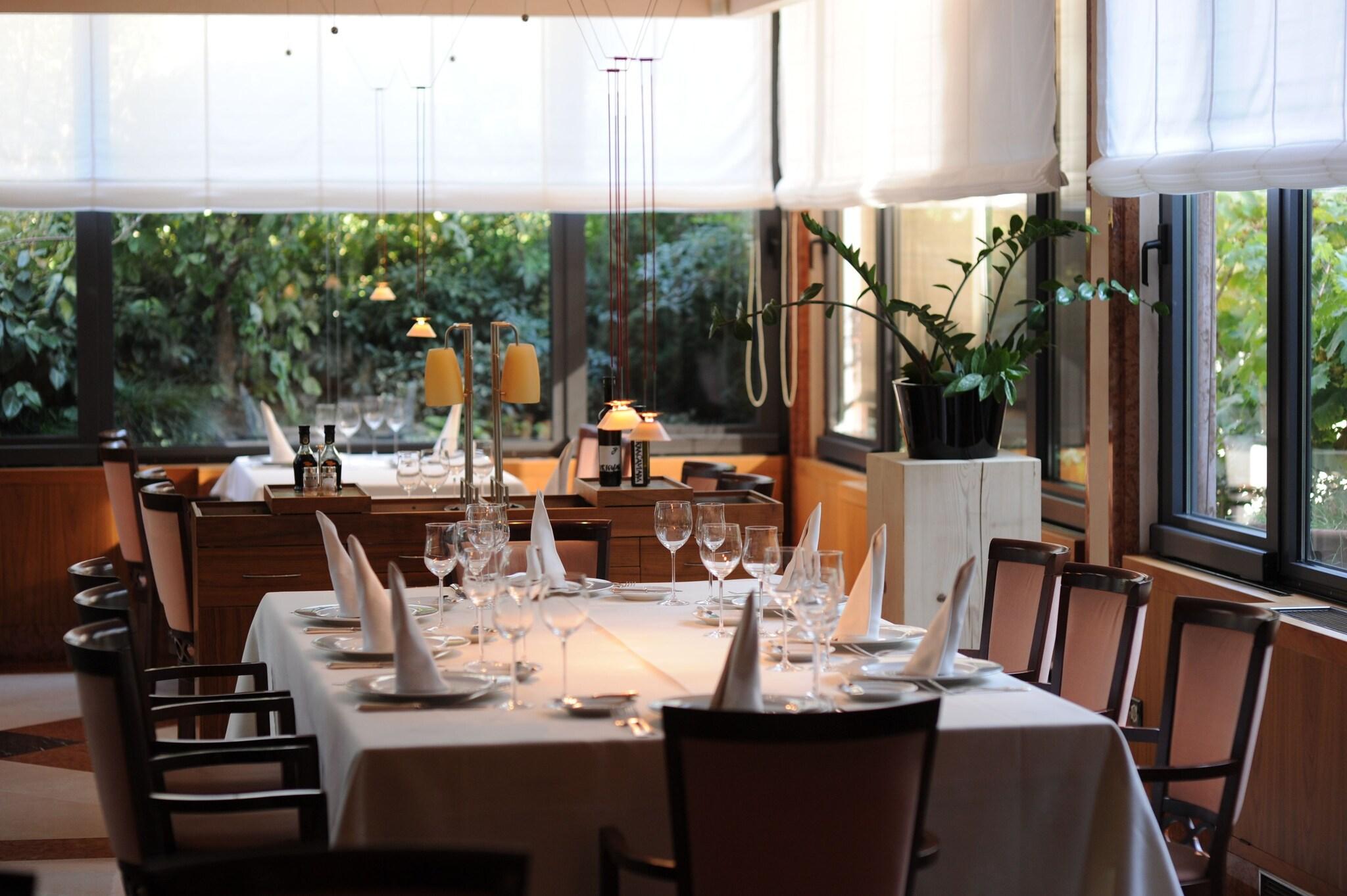 Milan Hotel & Restaraunt & Enoteca by null