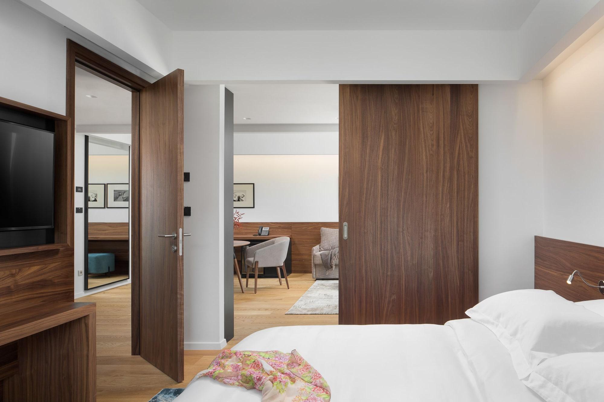 Milan Hotel & Restaraunt & Enoteca by null