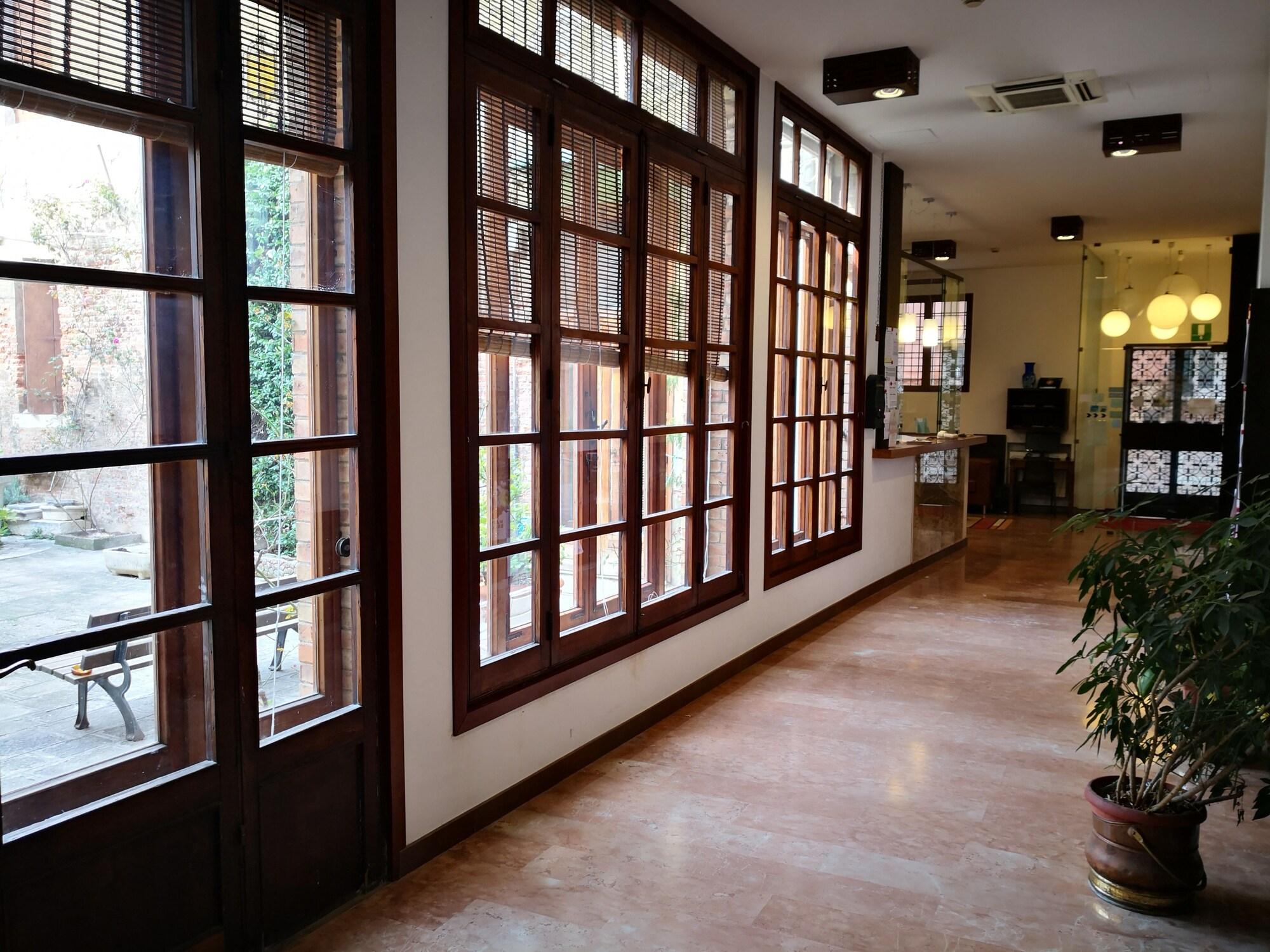 Domus Ciliota - photo