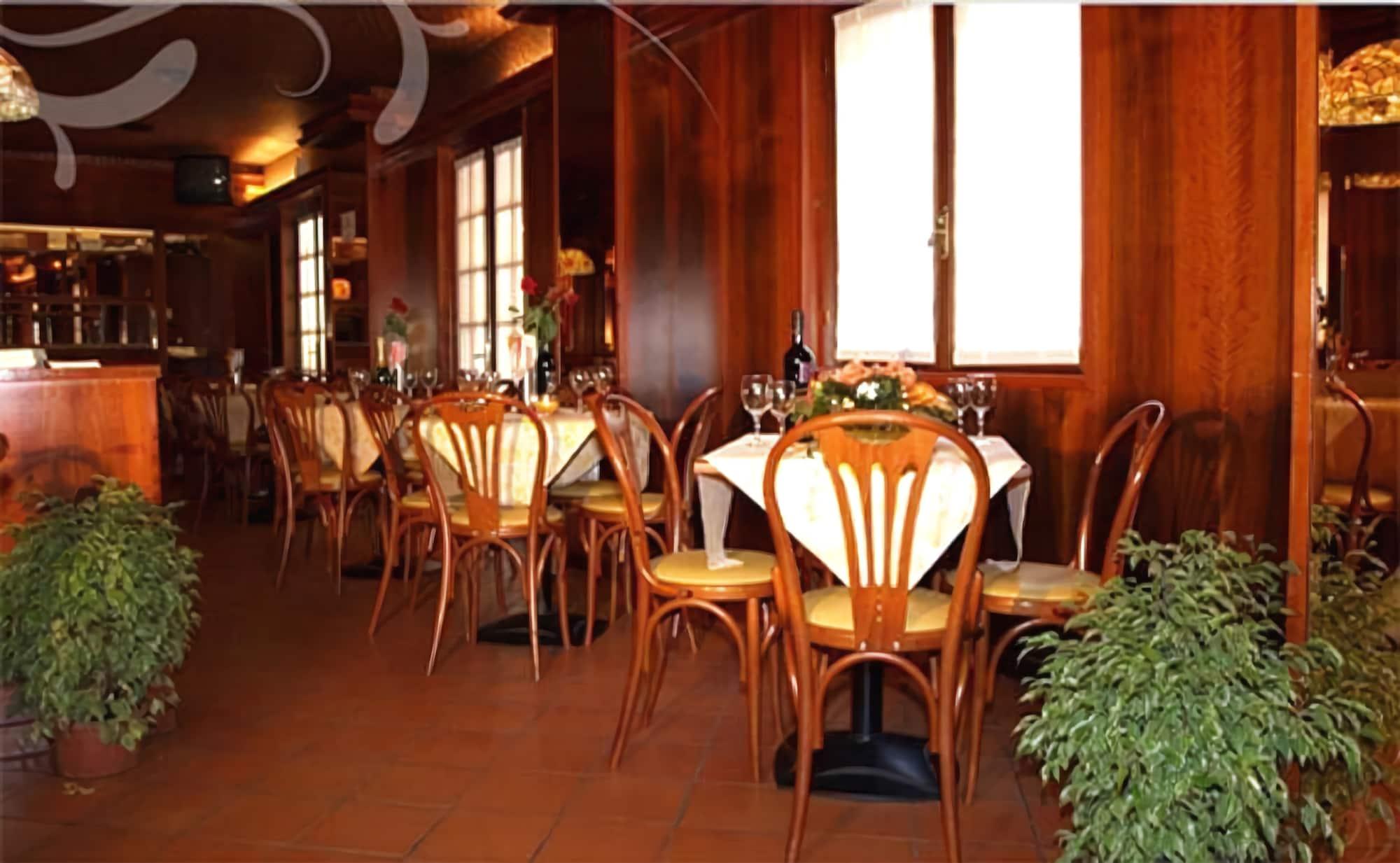 Hotel Karol