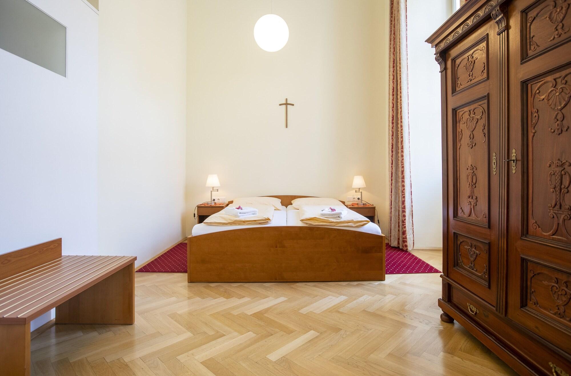 Guest house in the seminary Salzburg by null