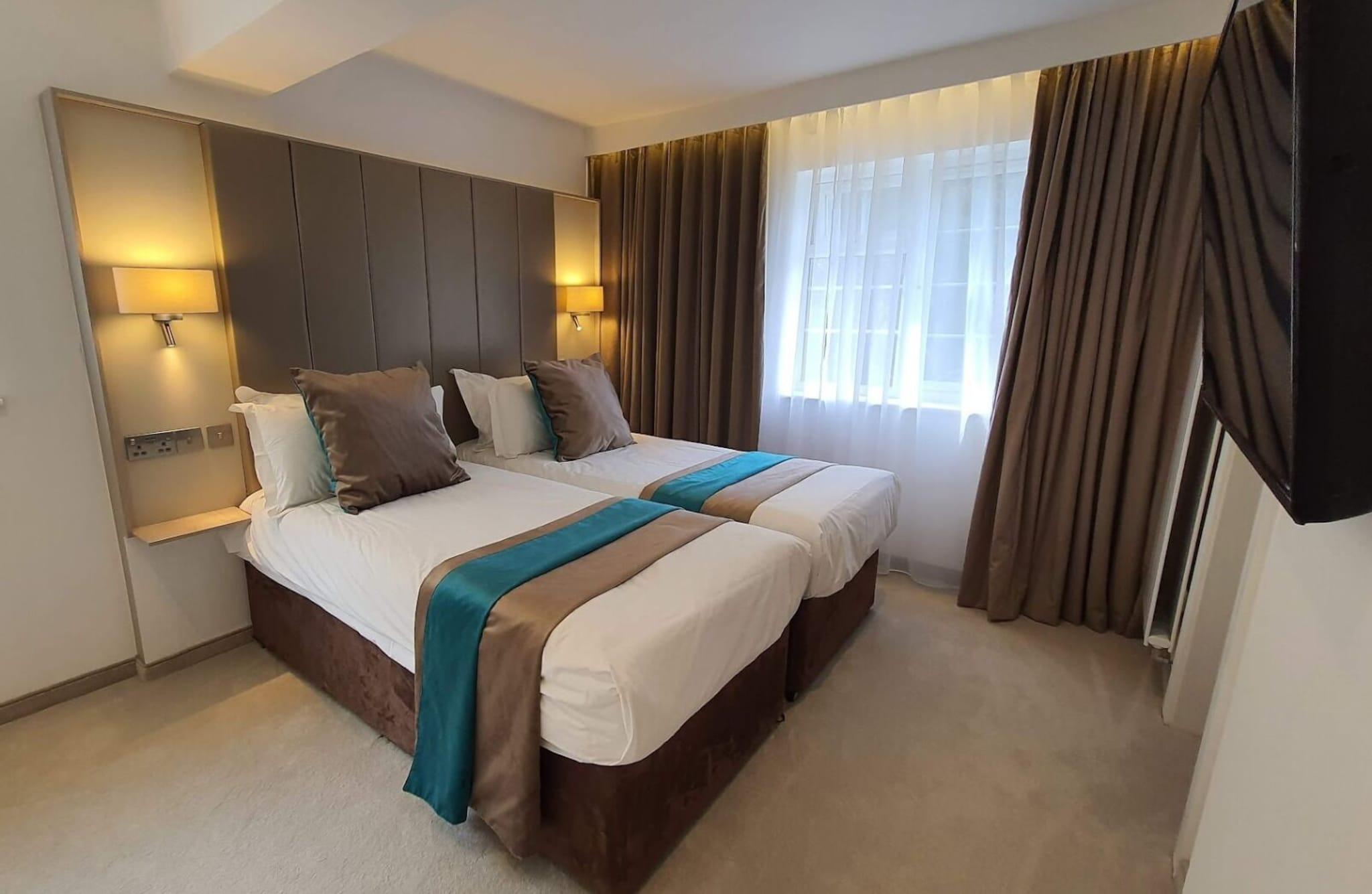 Remont Oxford Hotel by null