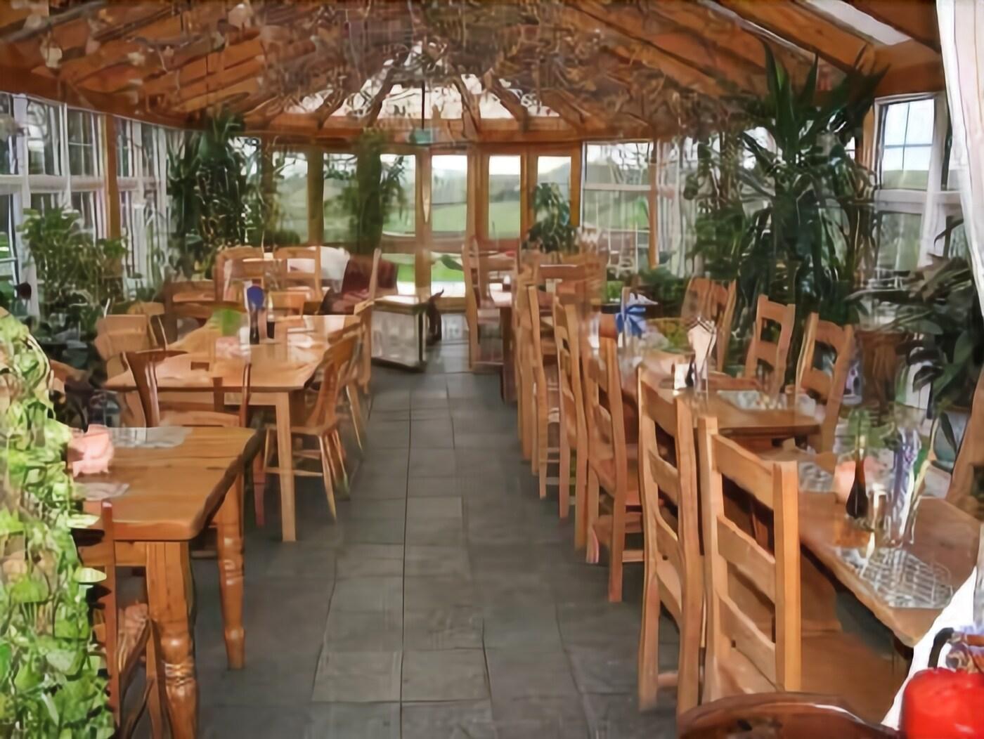 The Crooked Inn