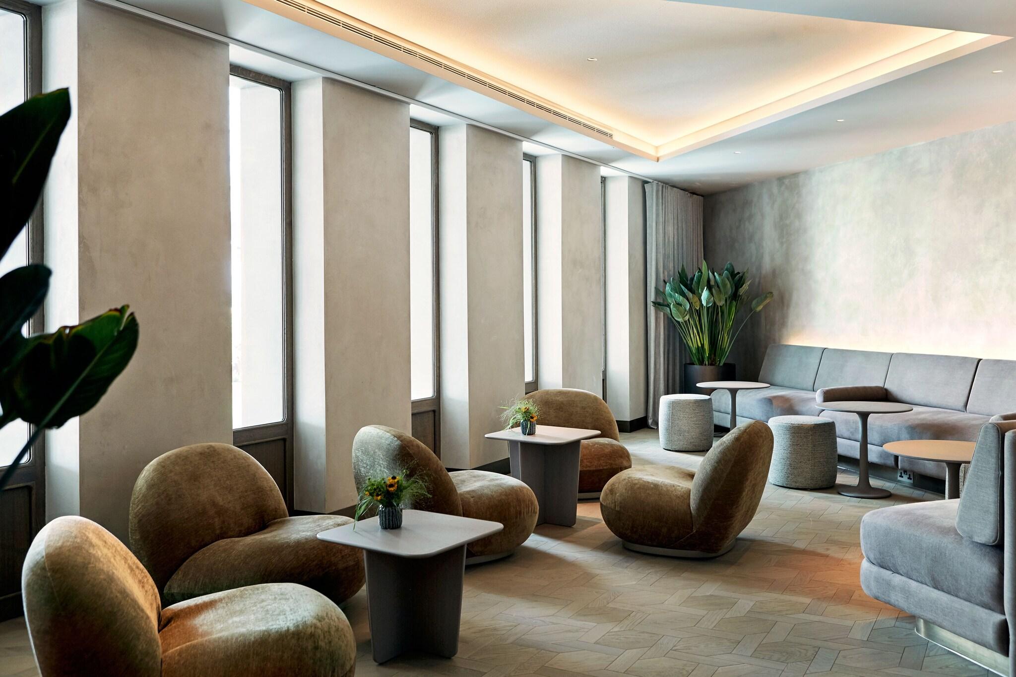 The Stratford, Autograph Collection by null