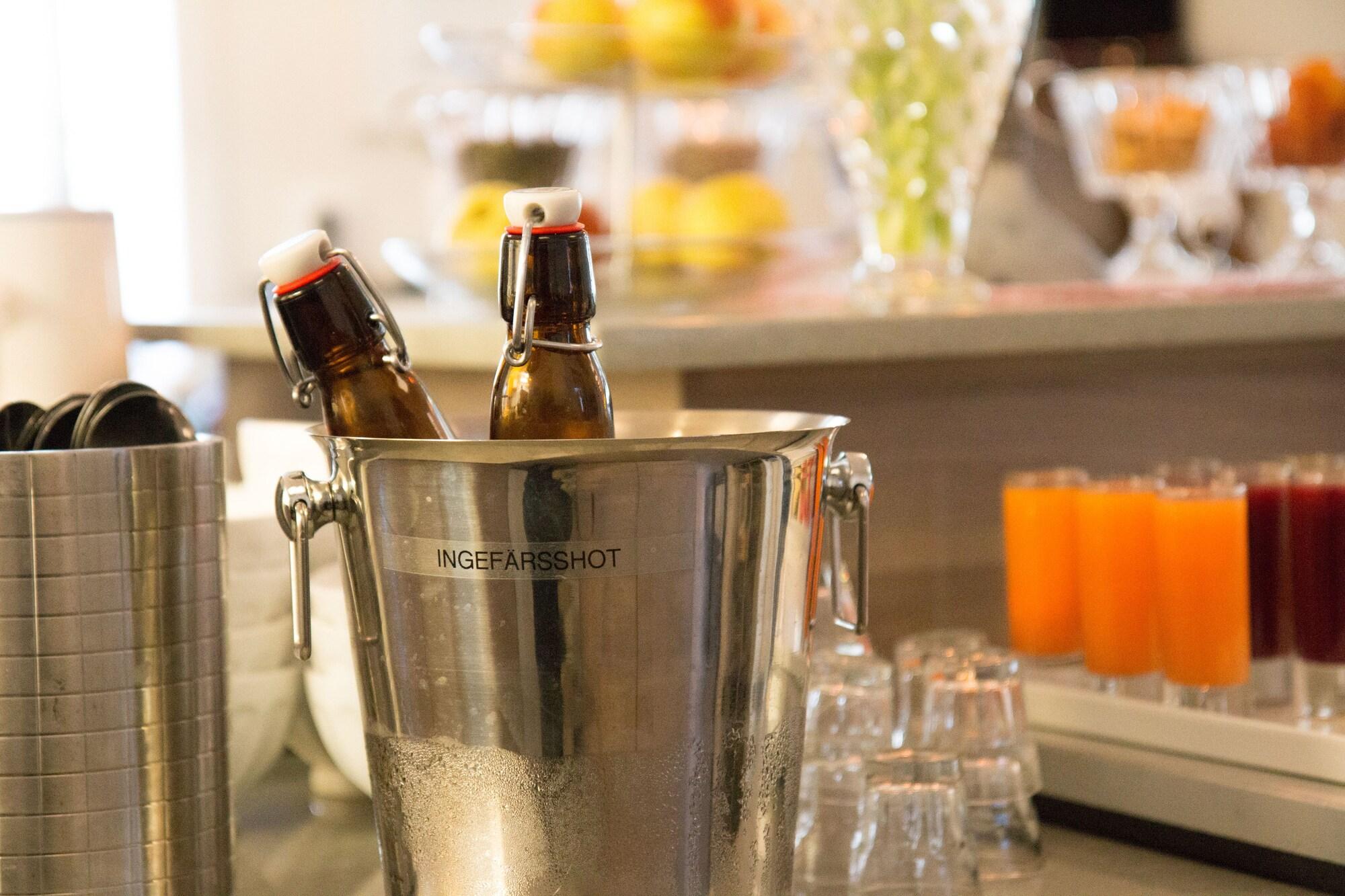 Hotel Conrad by null