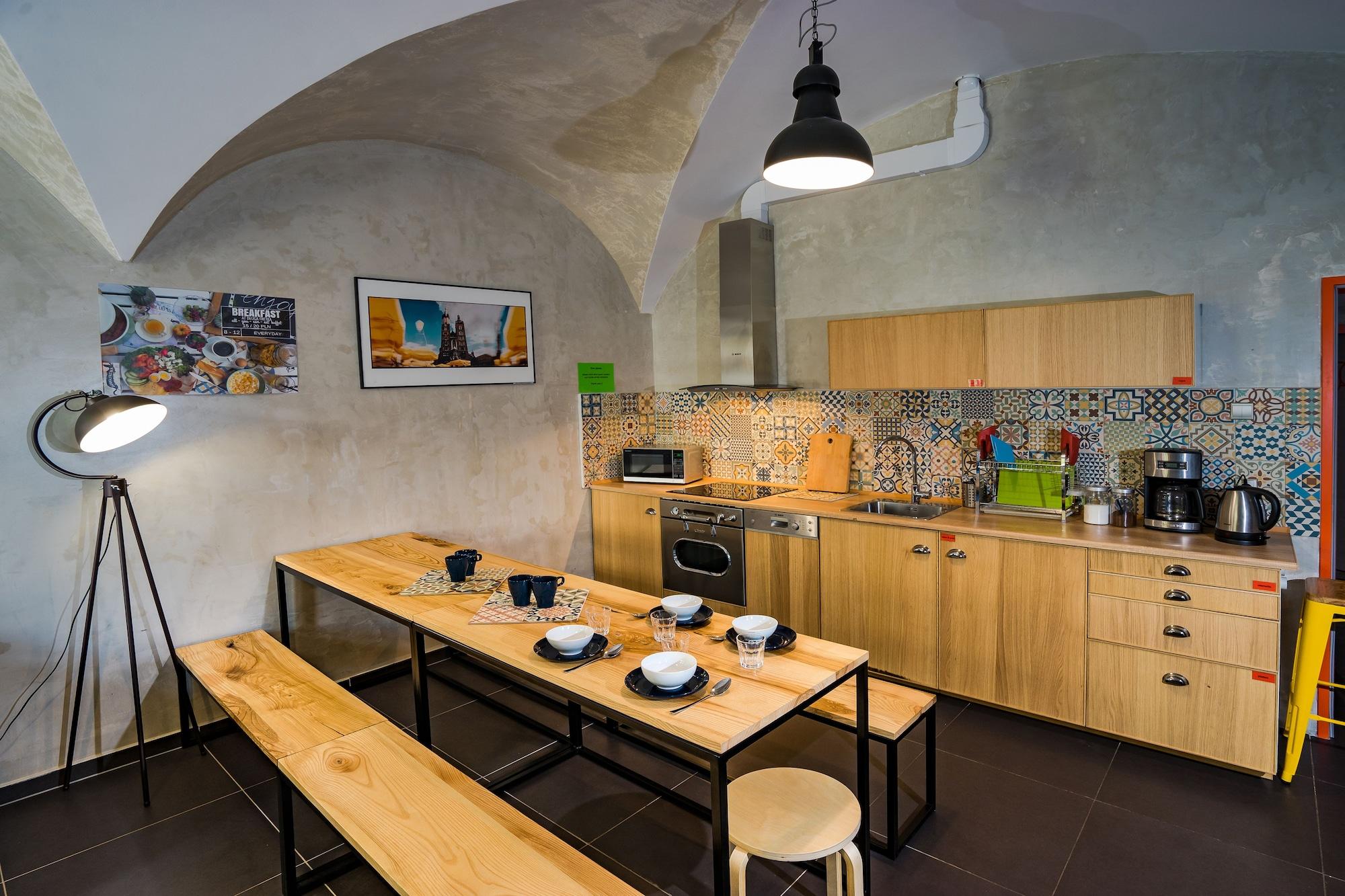 Oki Doki Hostel by null