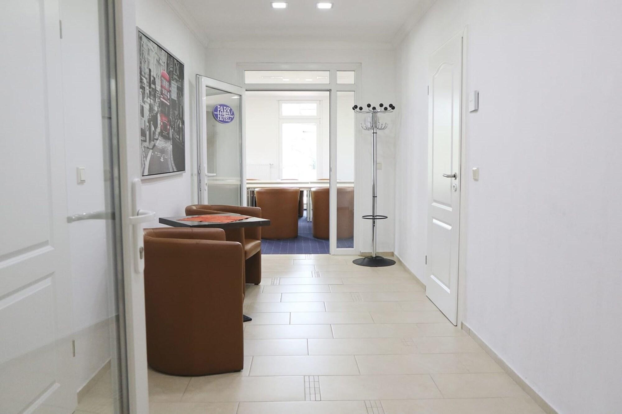 PARKHOTEL NEUBRANDENBURG by null