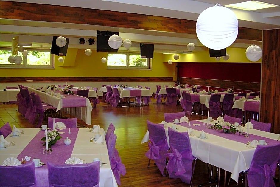 PARKHOTEL NEUBRANDENBURG by null