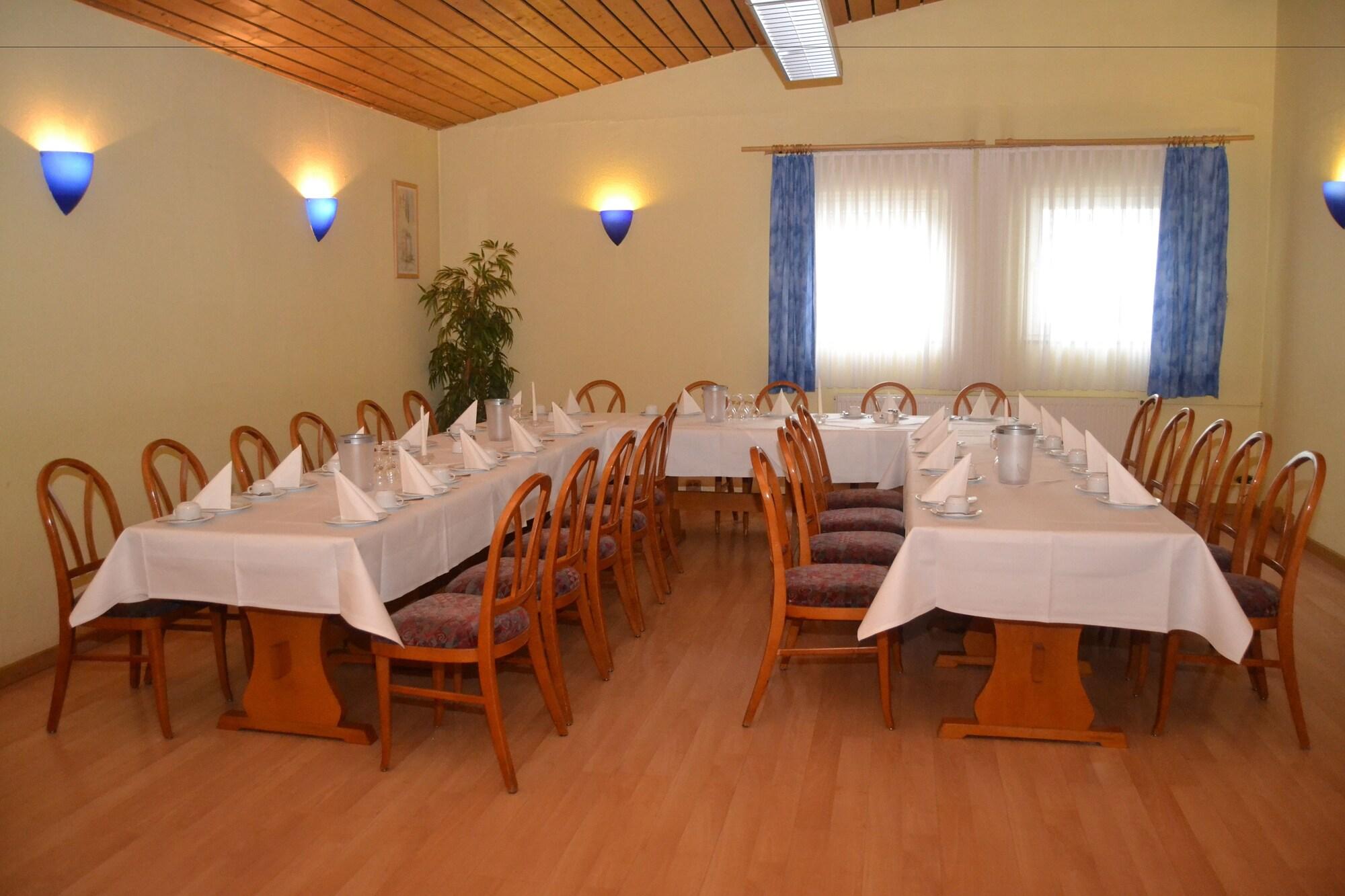 Restaurant & Landhotel Zum Niestetal