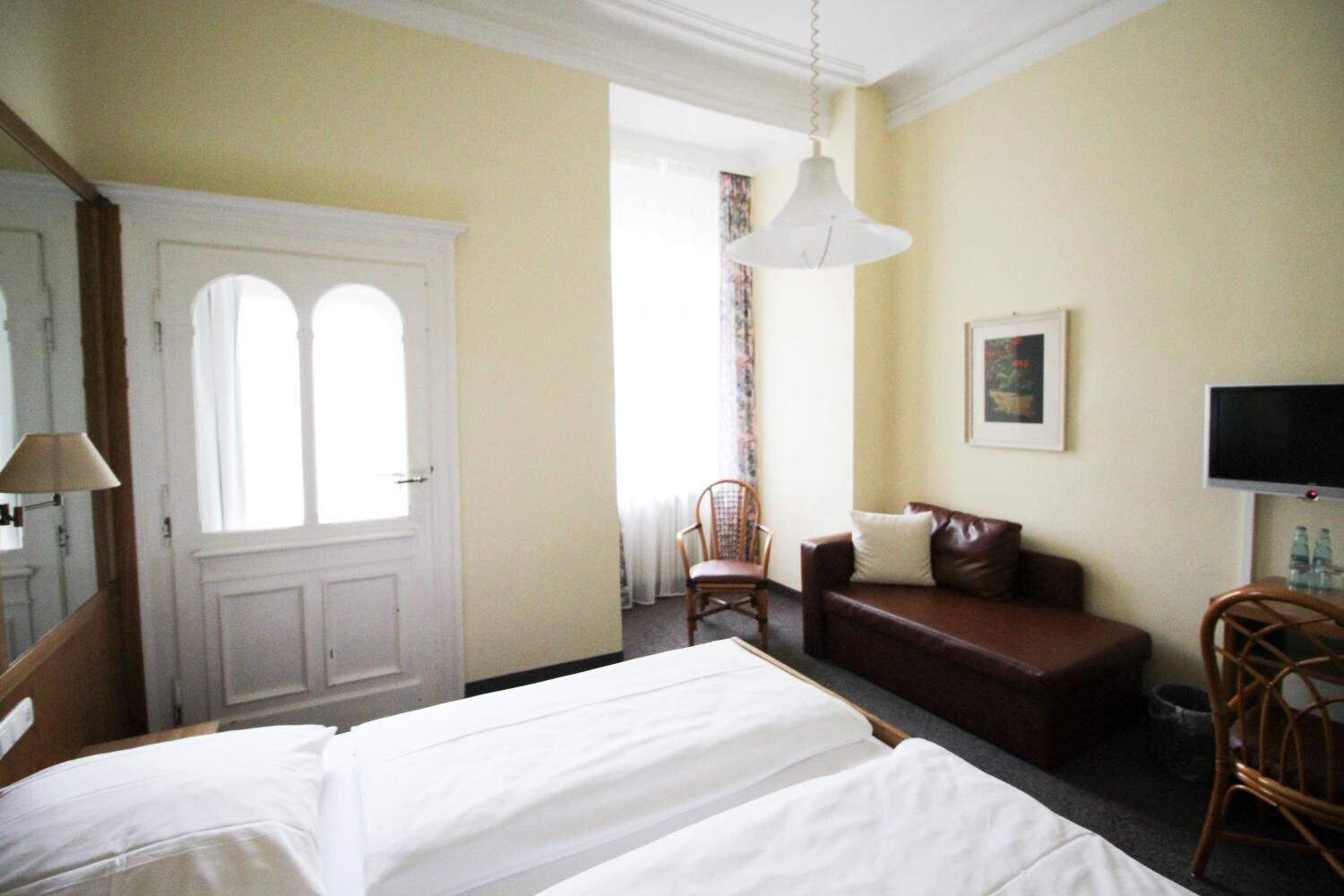 Hotel Uhland by null