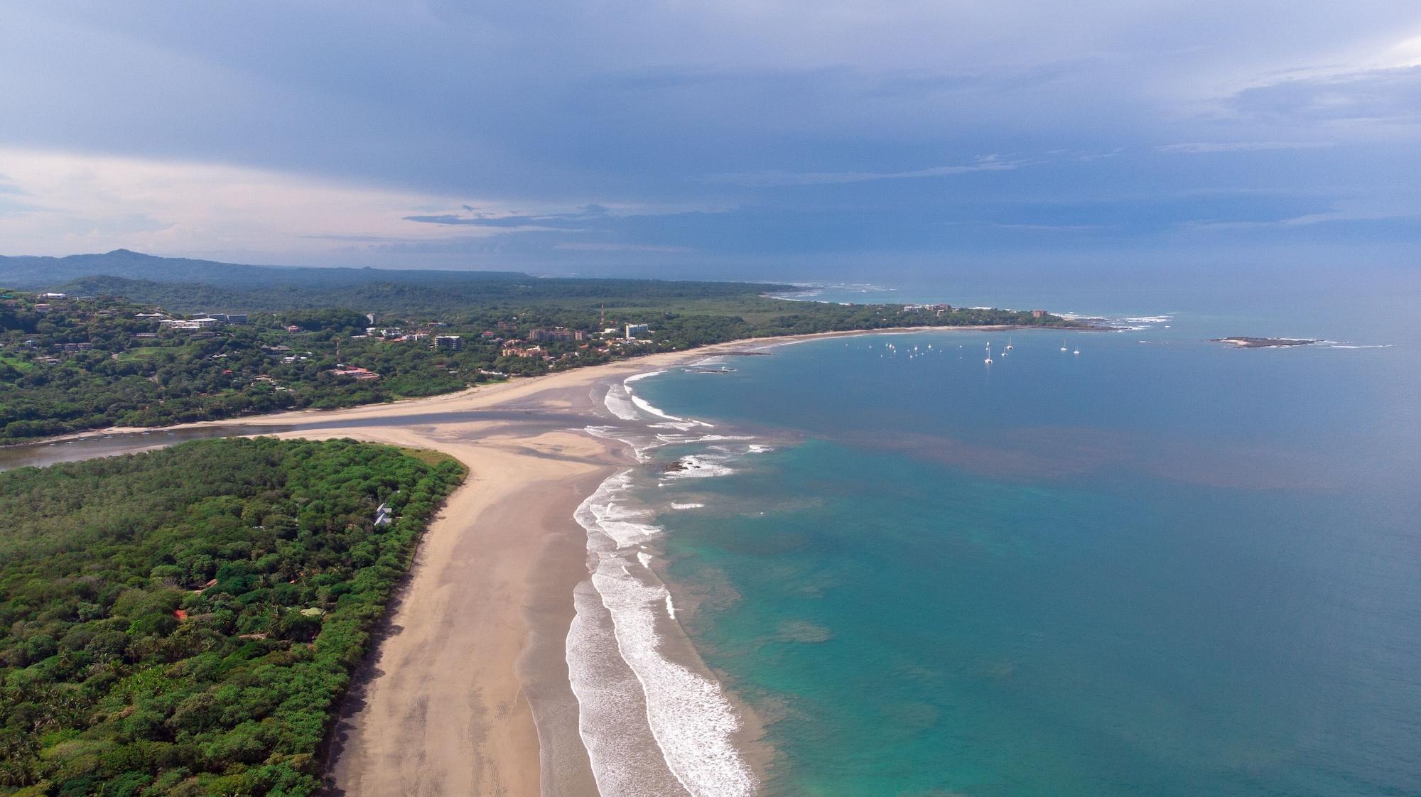 Hotel & Bistro Cantarana, Playa Grande Guanacaste by null