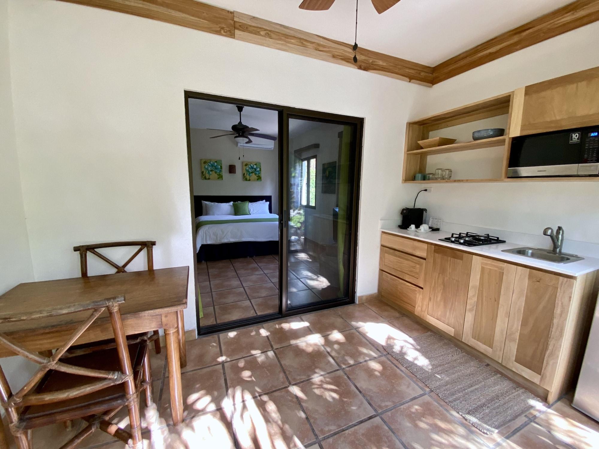 Bistro, Coffee Shop & Pizzeria Cantarana, Playa Grande Guanacaste by null