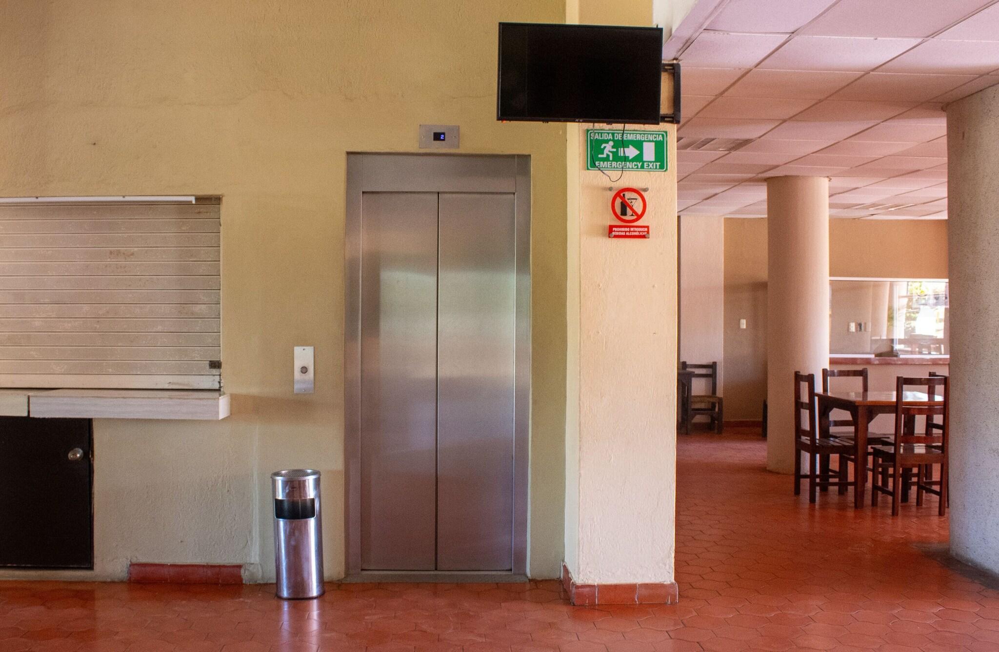 Hotel Las Jacarandas