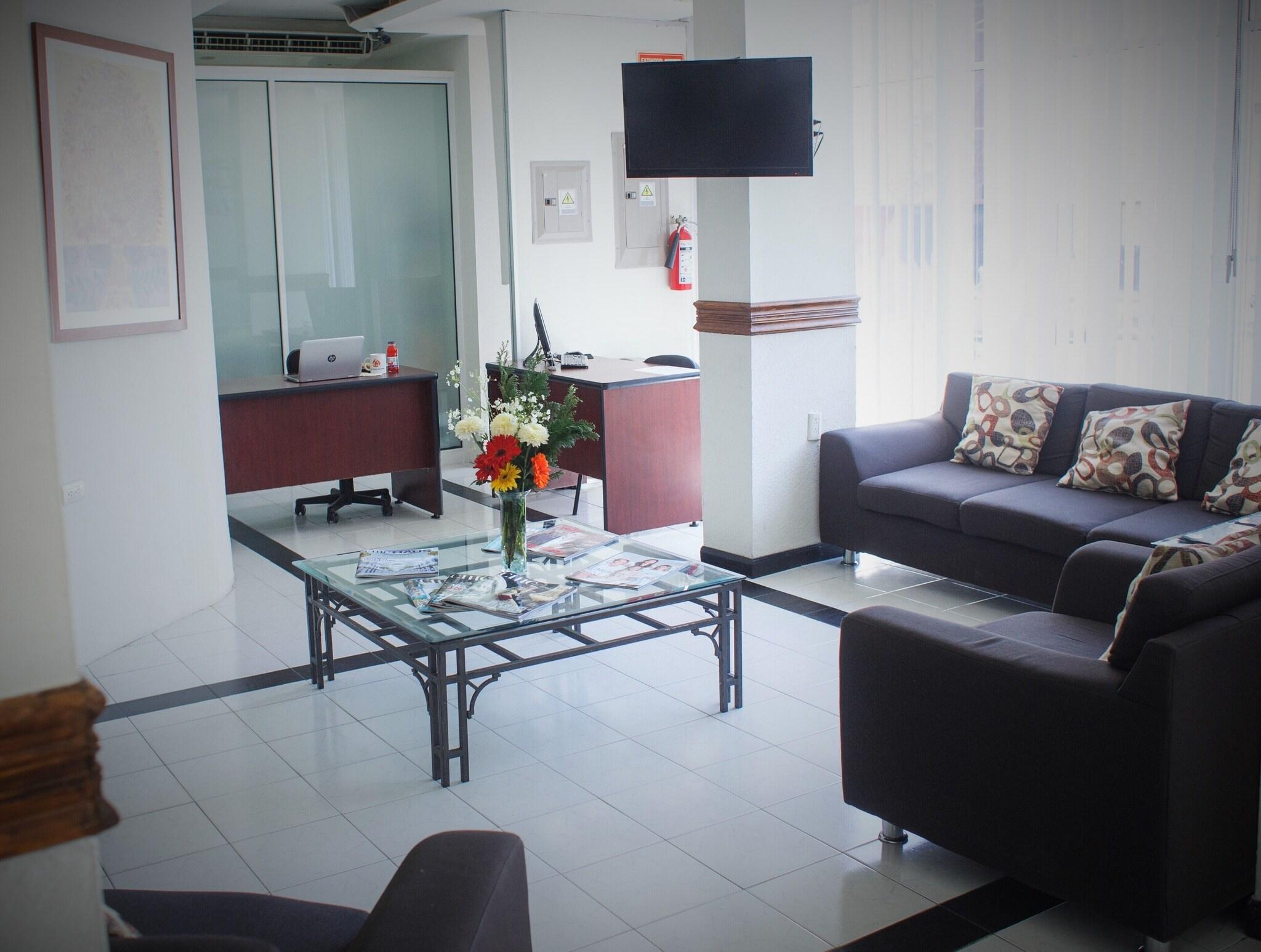 Hotel Fiesta Versalles