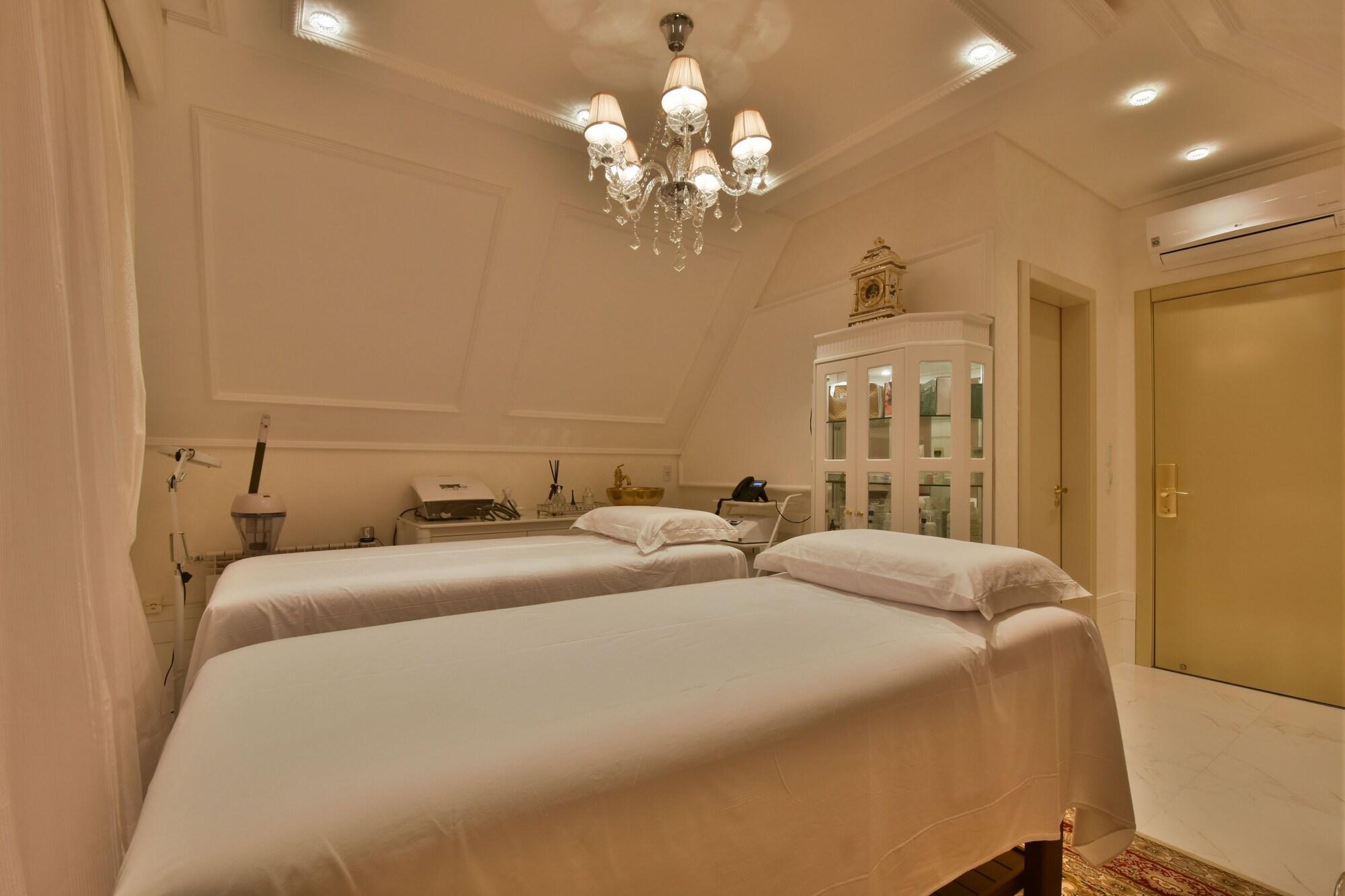 Hotel Colline De France