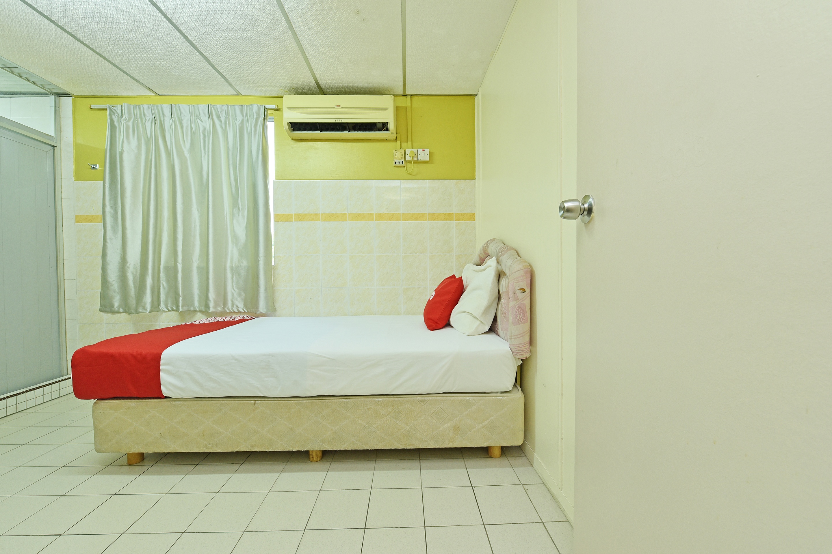 SPOT ON 90472 Hotel Heritage