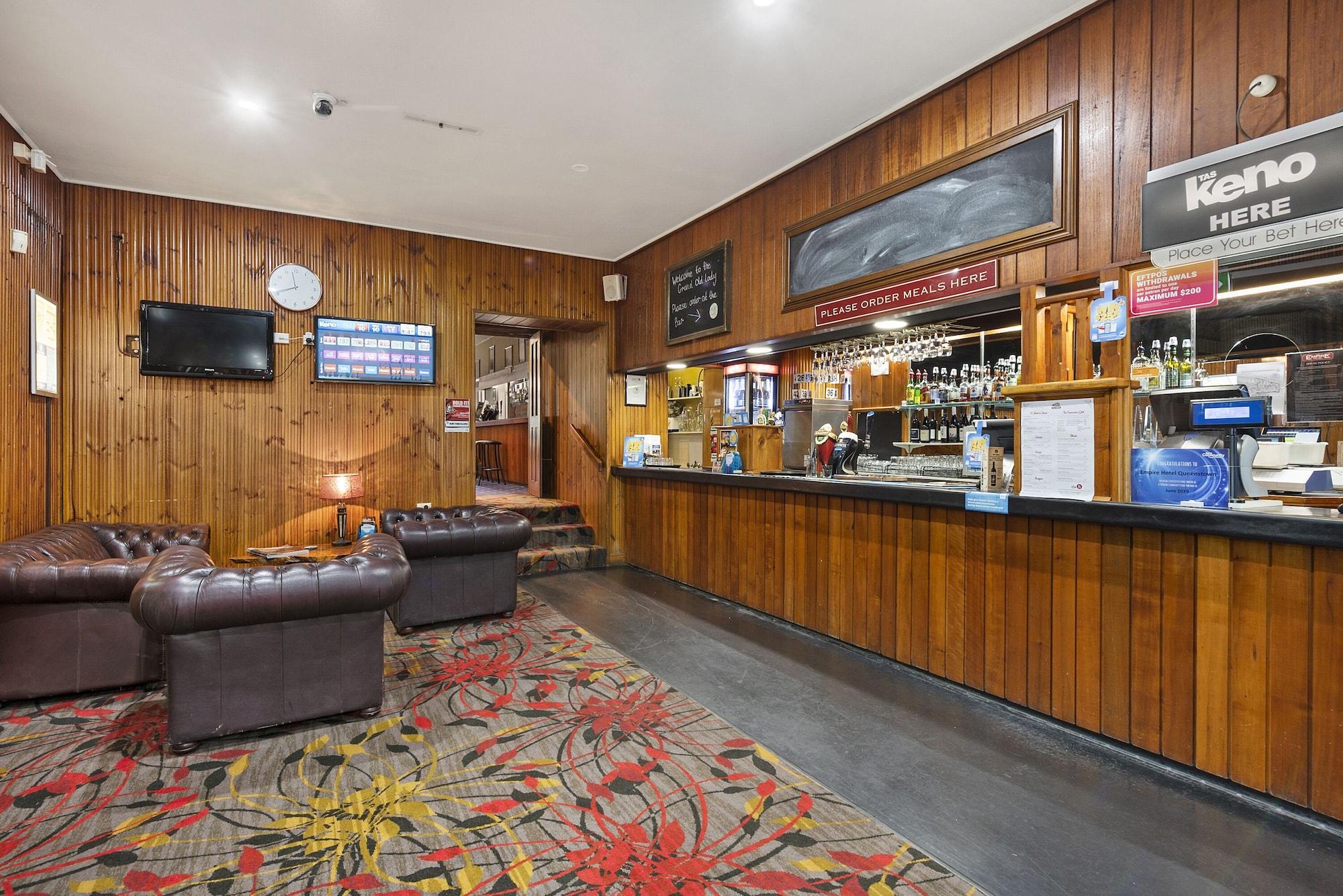 Empire Hotel by null