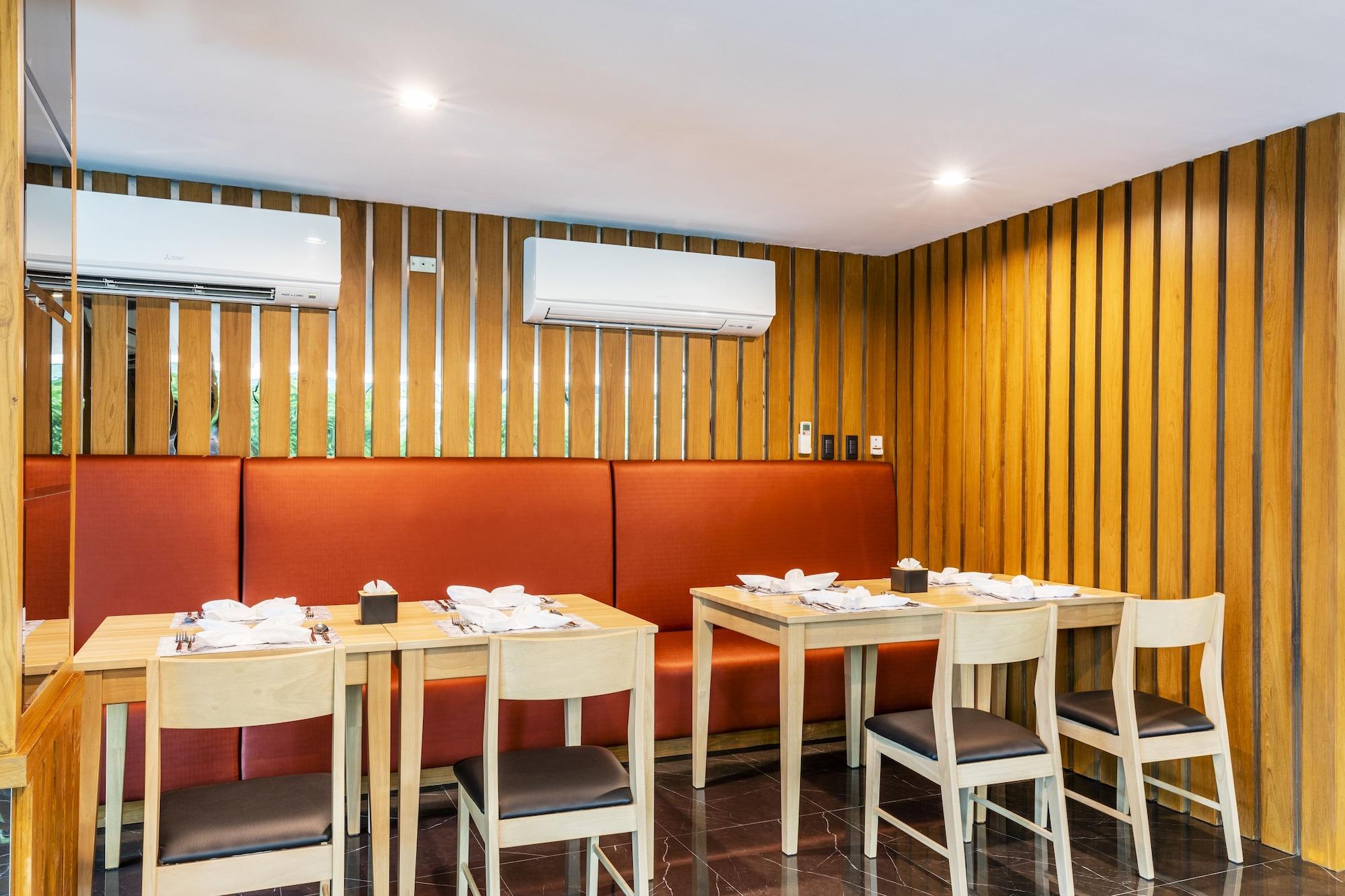 Grand Sala Thai