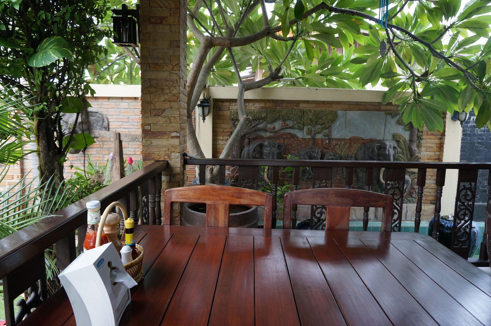 Iyara Hua Hin Lodge