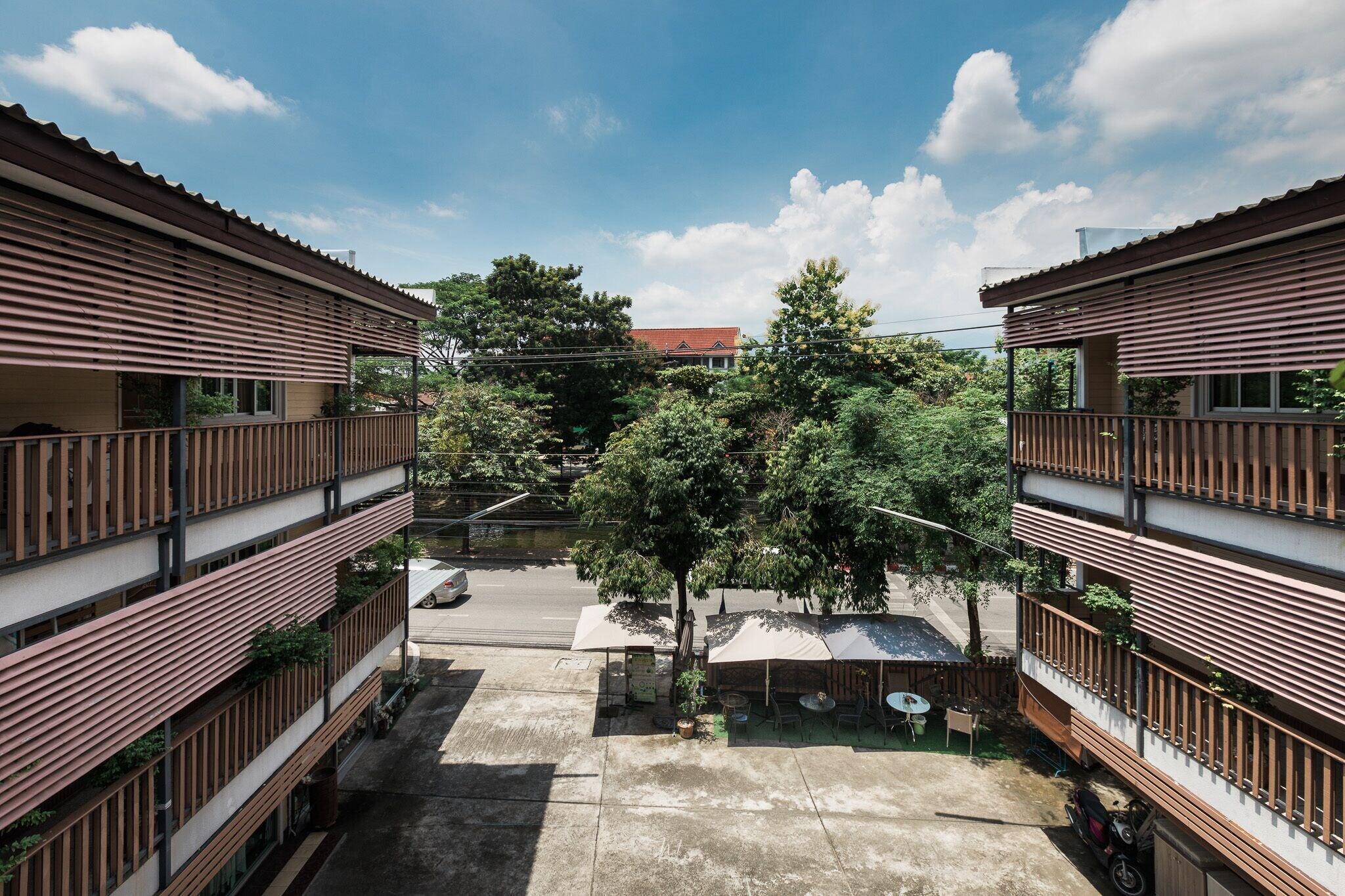 Miami Hotel Chiang Mai by null