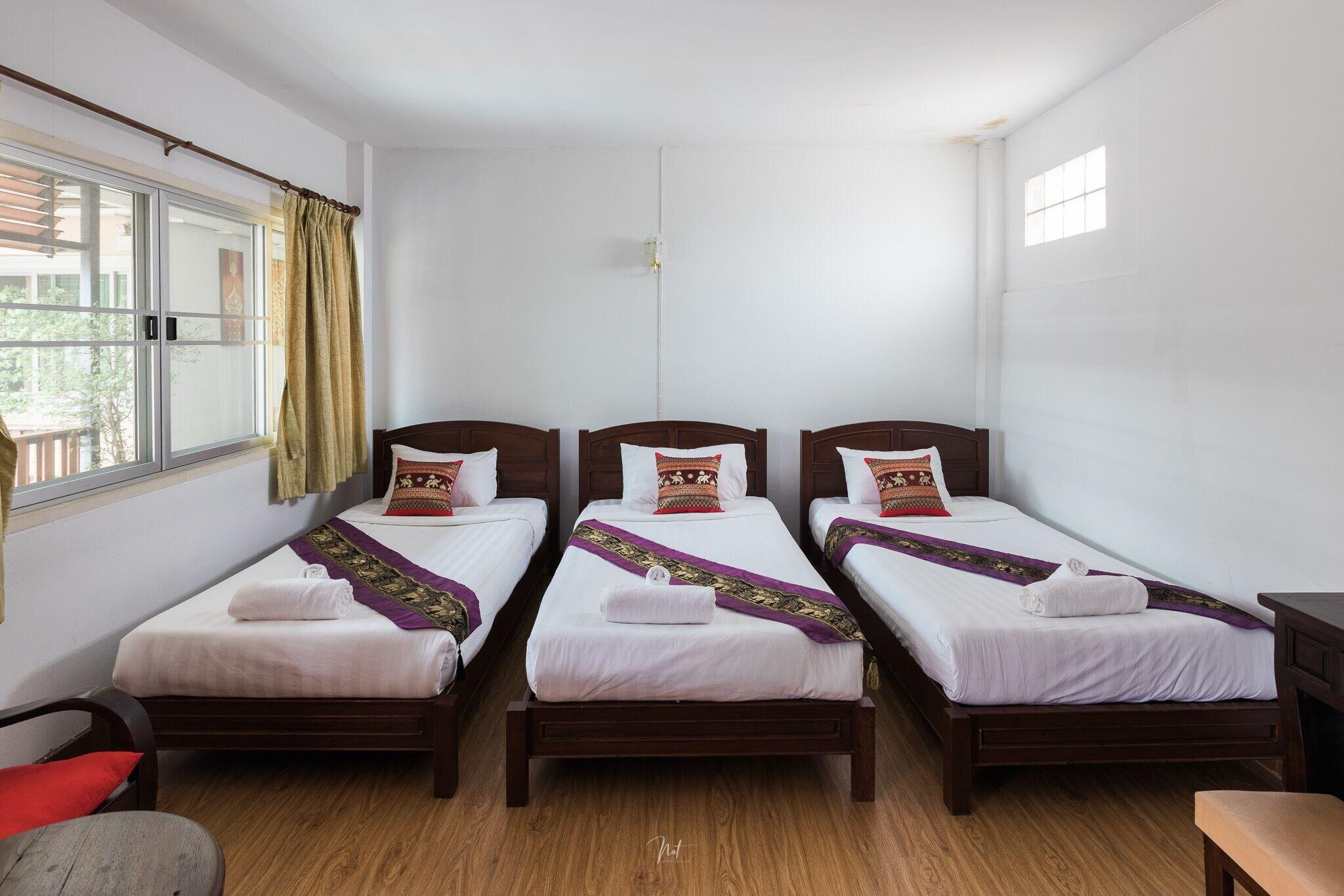 Miami Hotel Chiang Mai by null