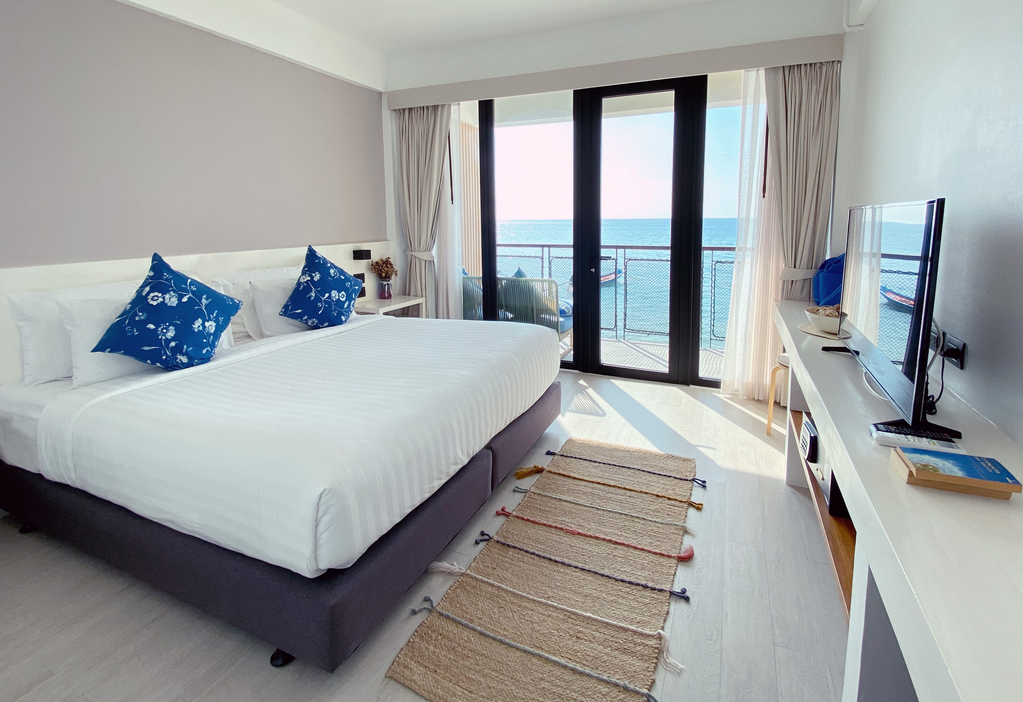 Blue Tao Beach Hotel