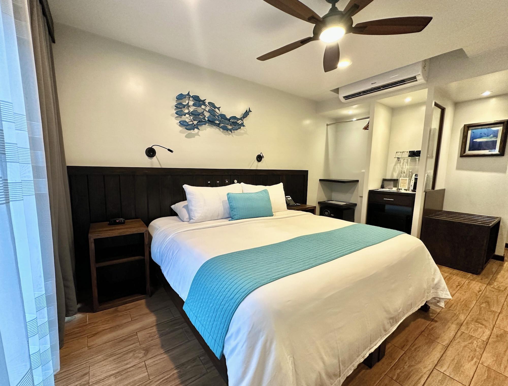 Palau Central Hotel by null