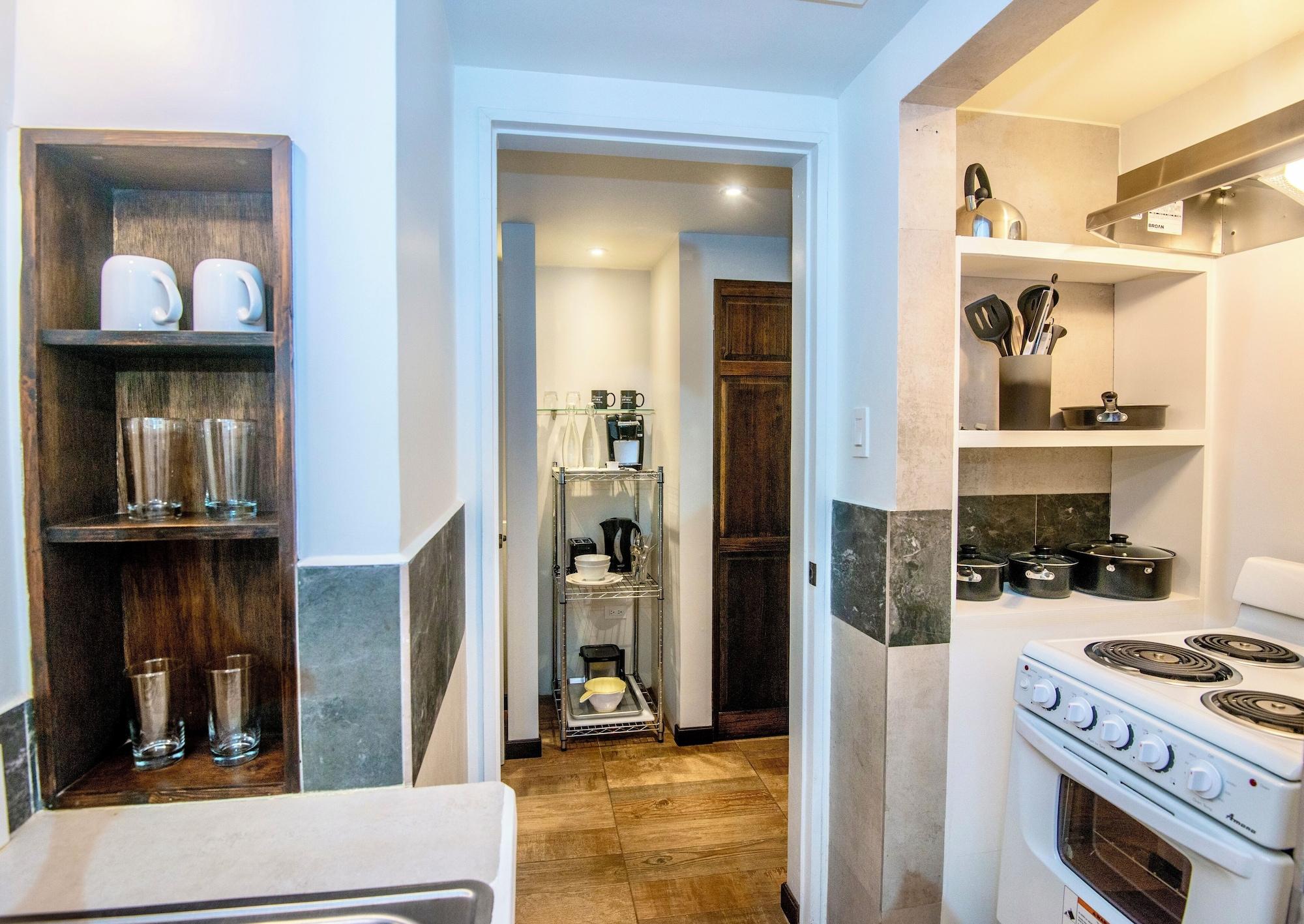 Palau Central Hotel by null