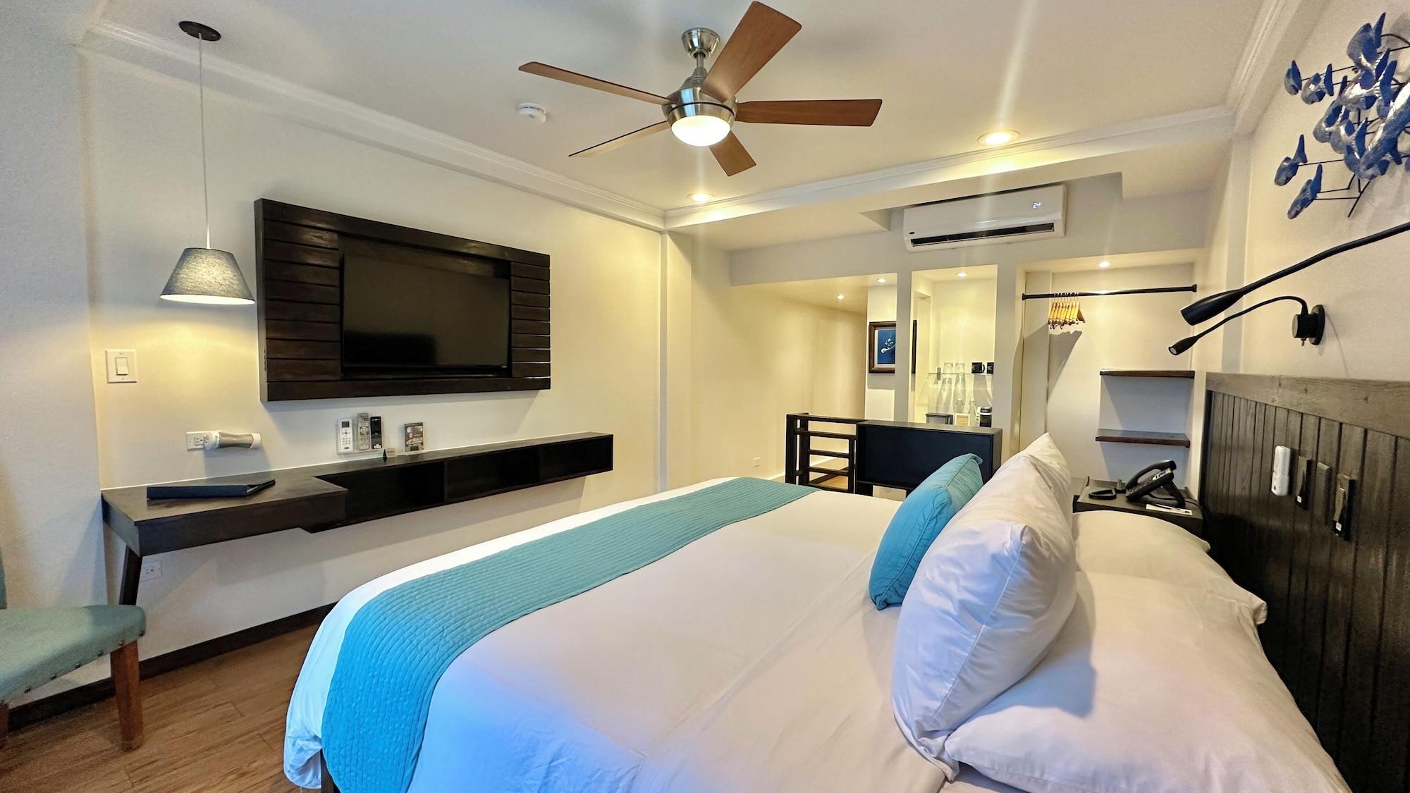 Palau Central Hotel by null