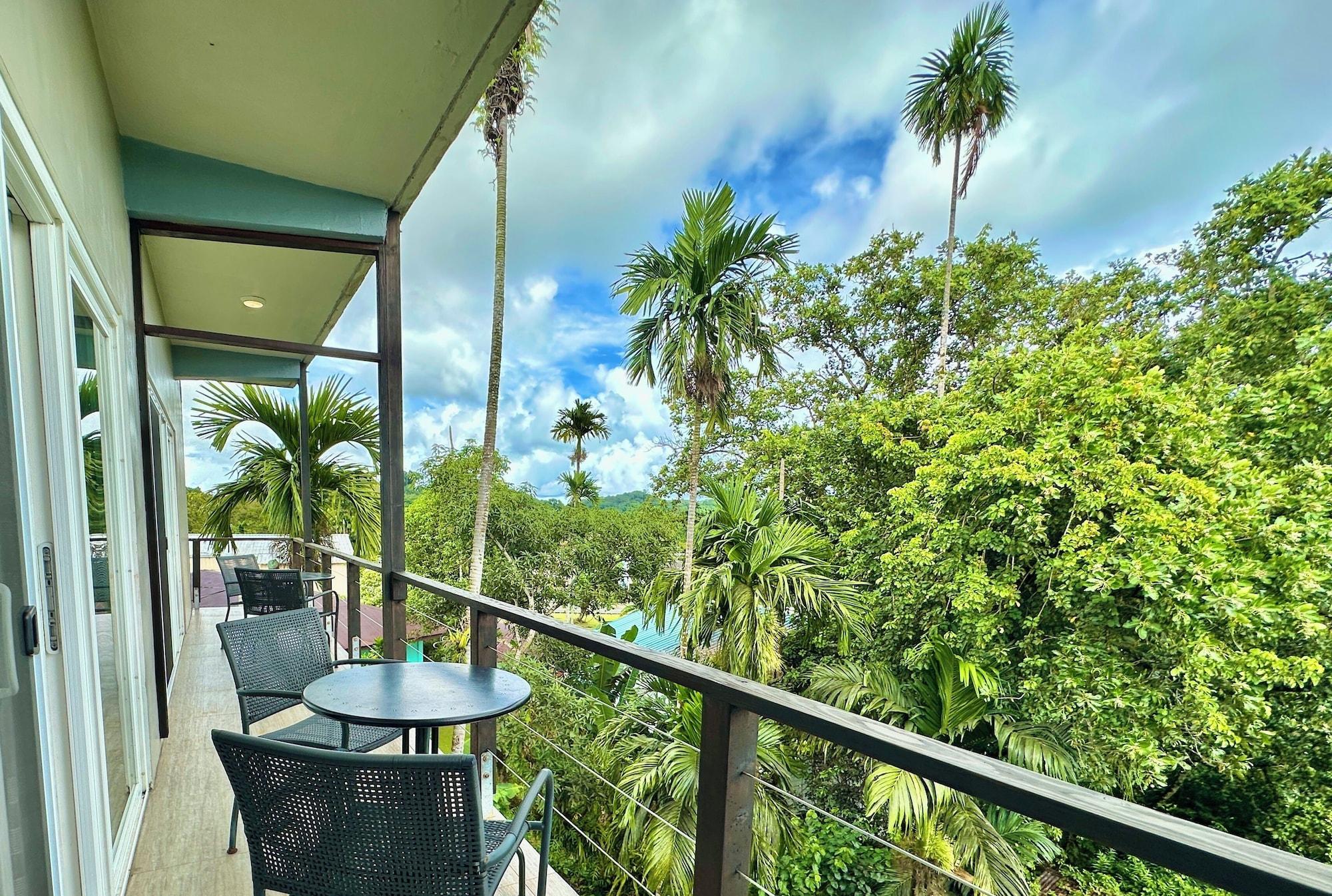 Palau Central Hotel by null