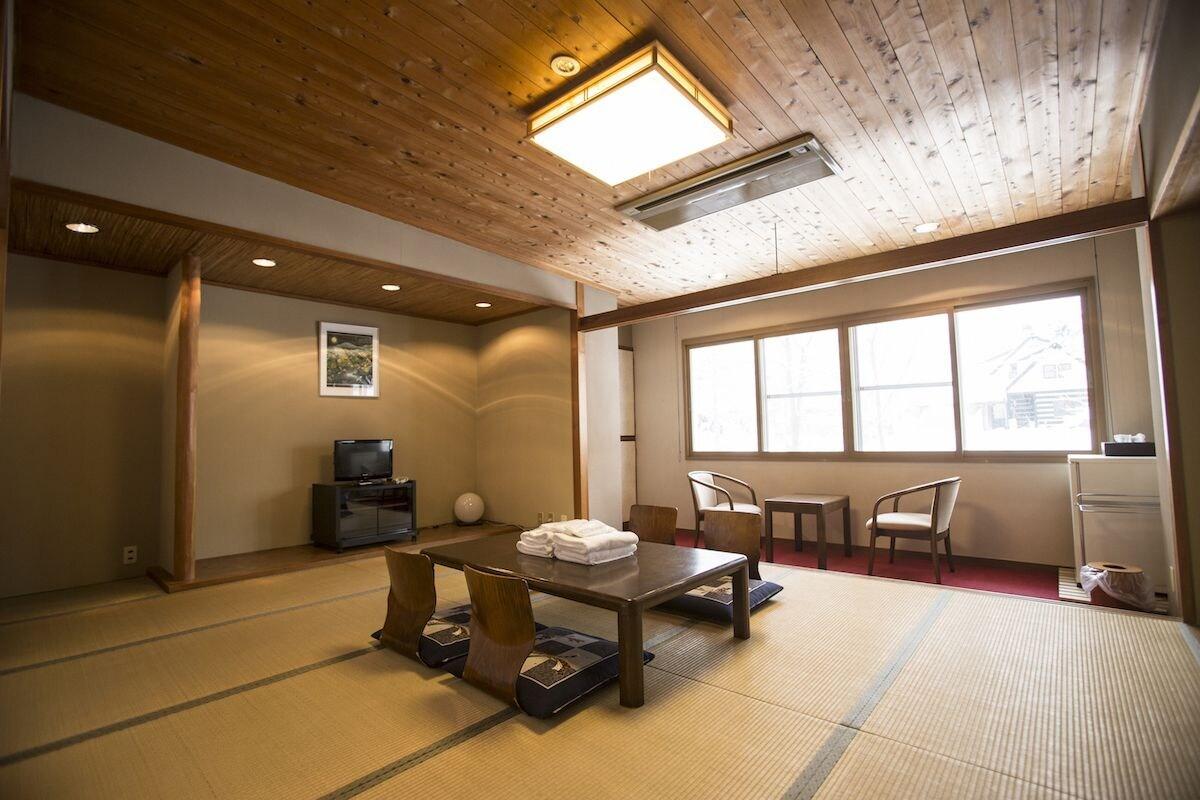 Nomad Hakuba